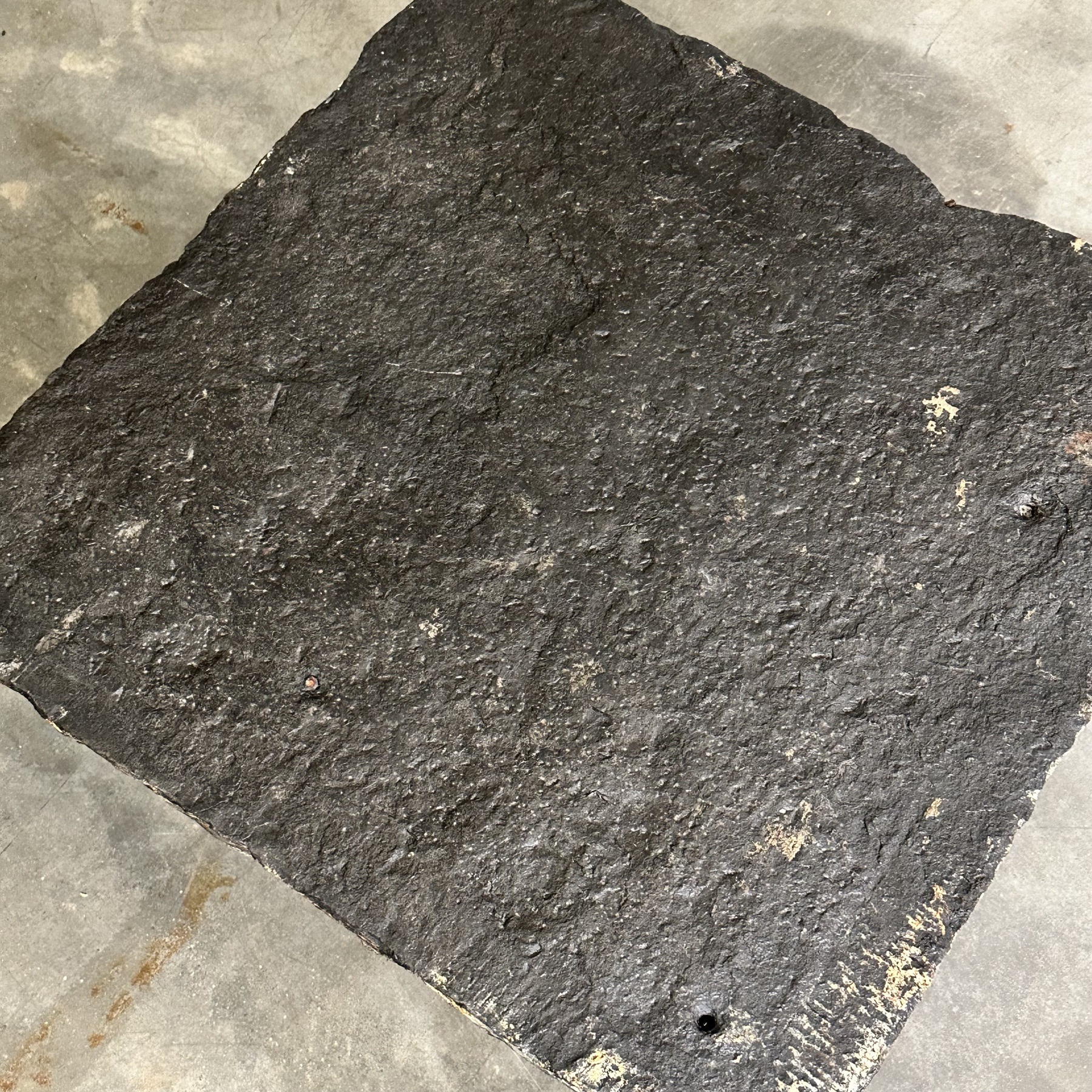 objet-vagabond-stone-sidetables0002