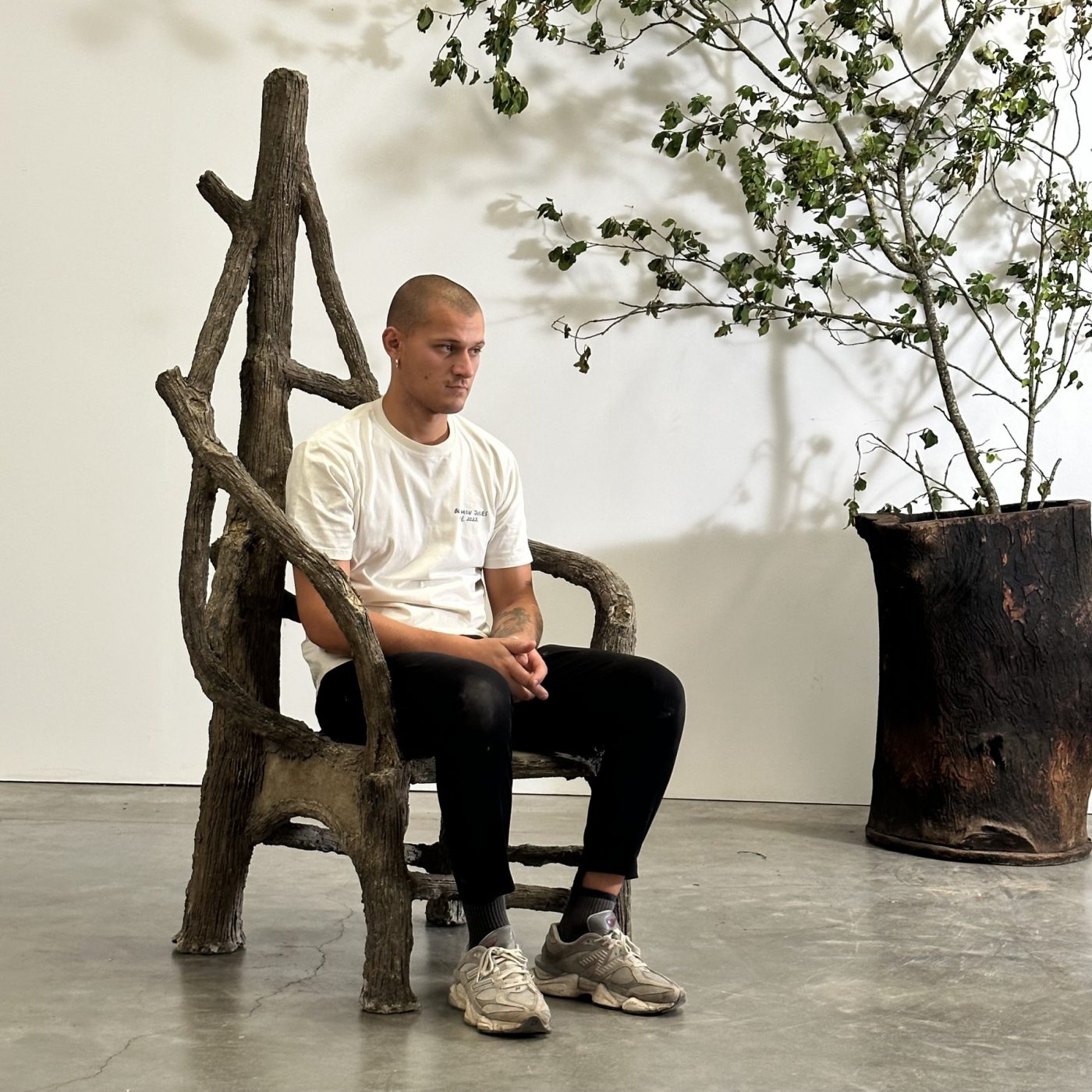objet-vagabond-tall-concrete-armchair0000