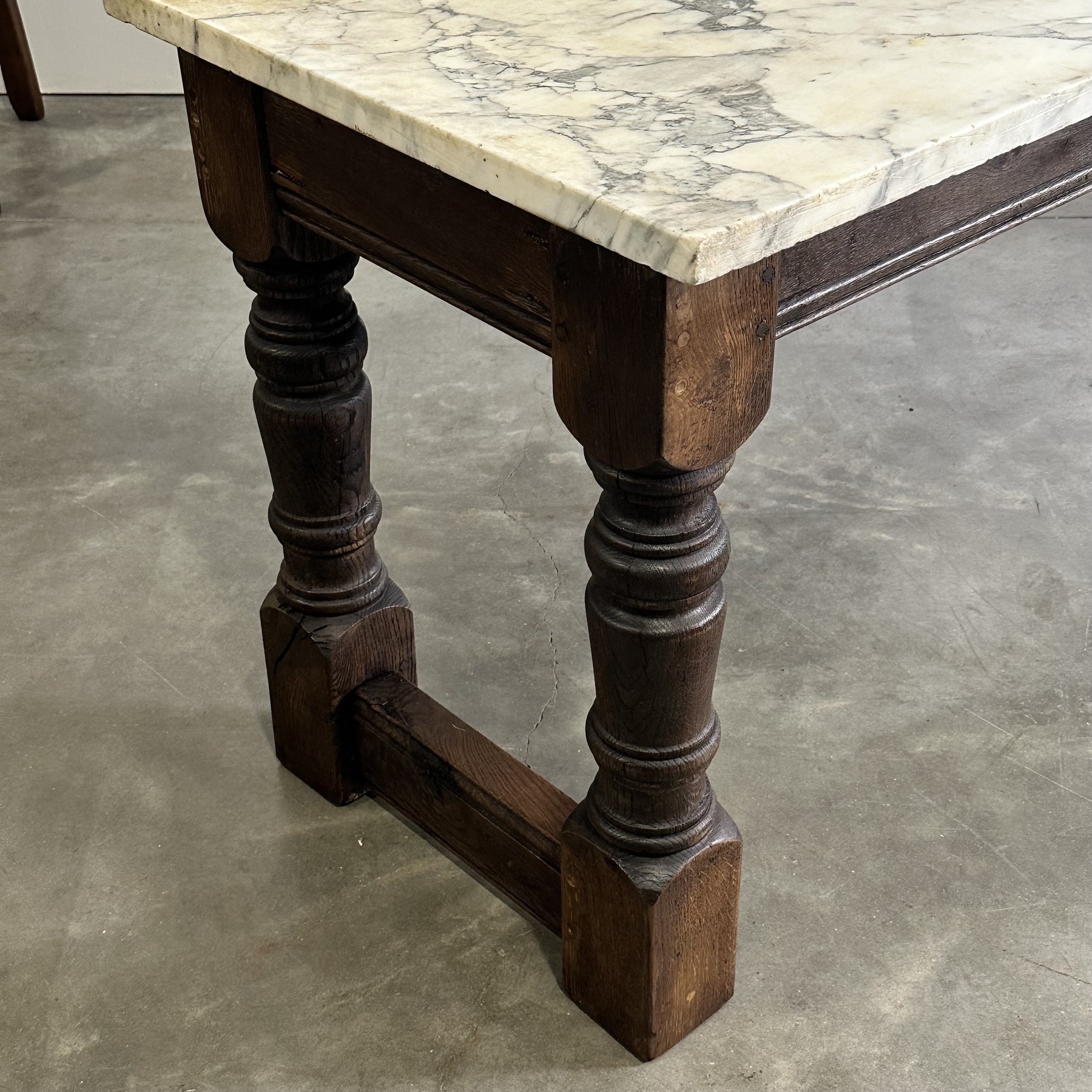 objet-vagabond-marble-table0001
