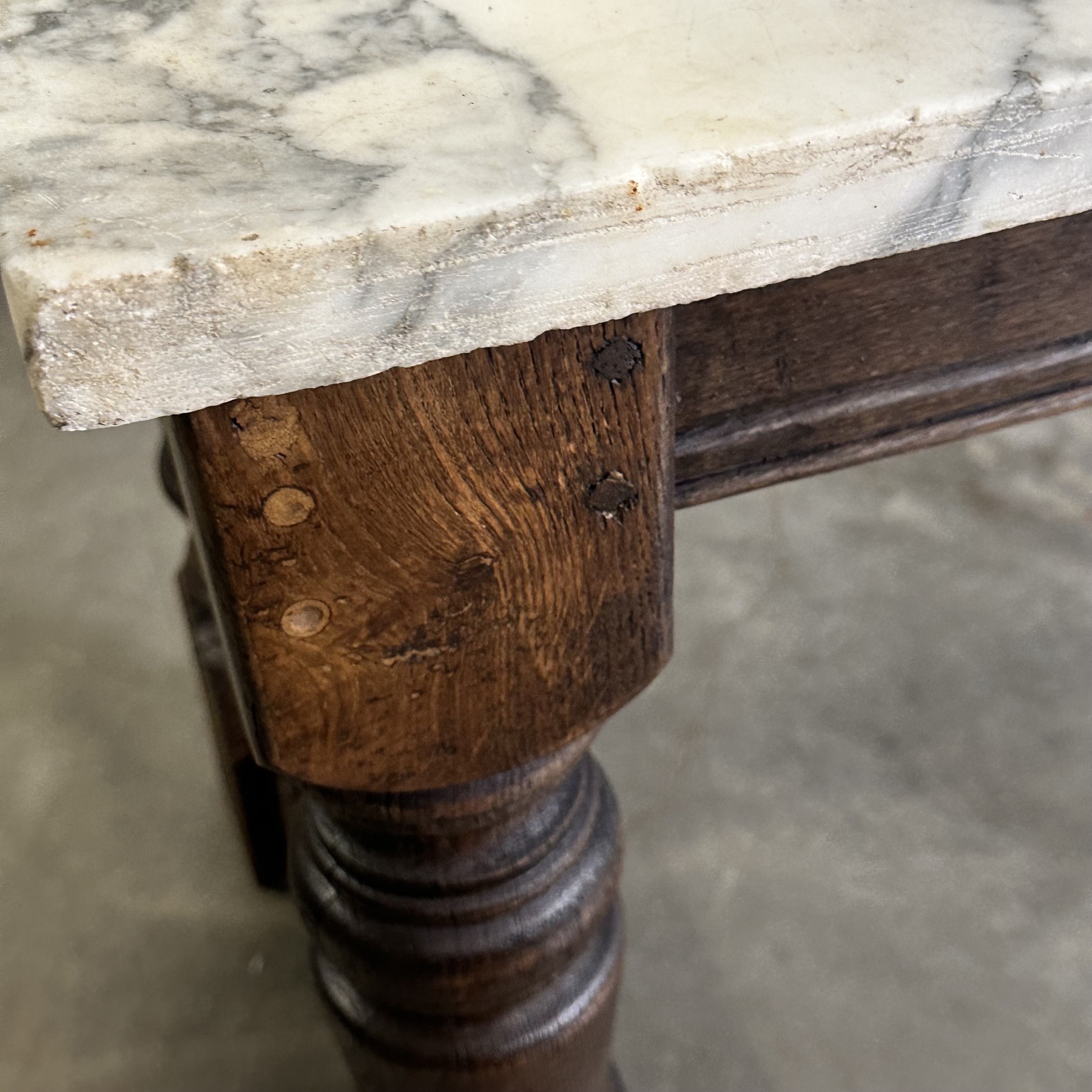 objet-vagabond-marble-table0004