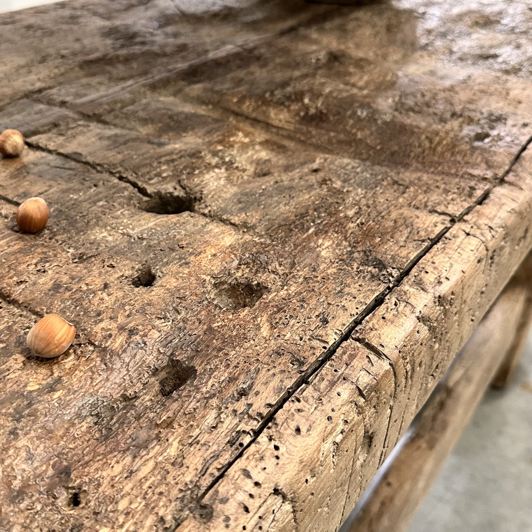 objet-vagabond-massive-workbench0000