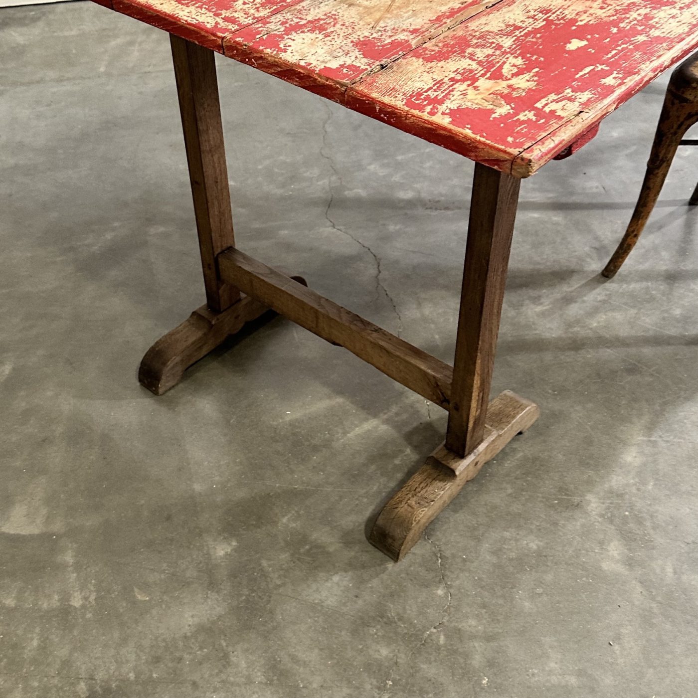 objet-vagabond-trestle-table0000