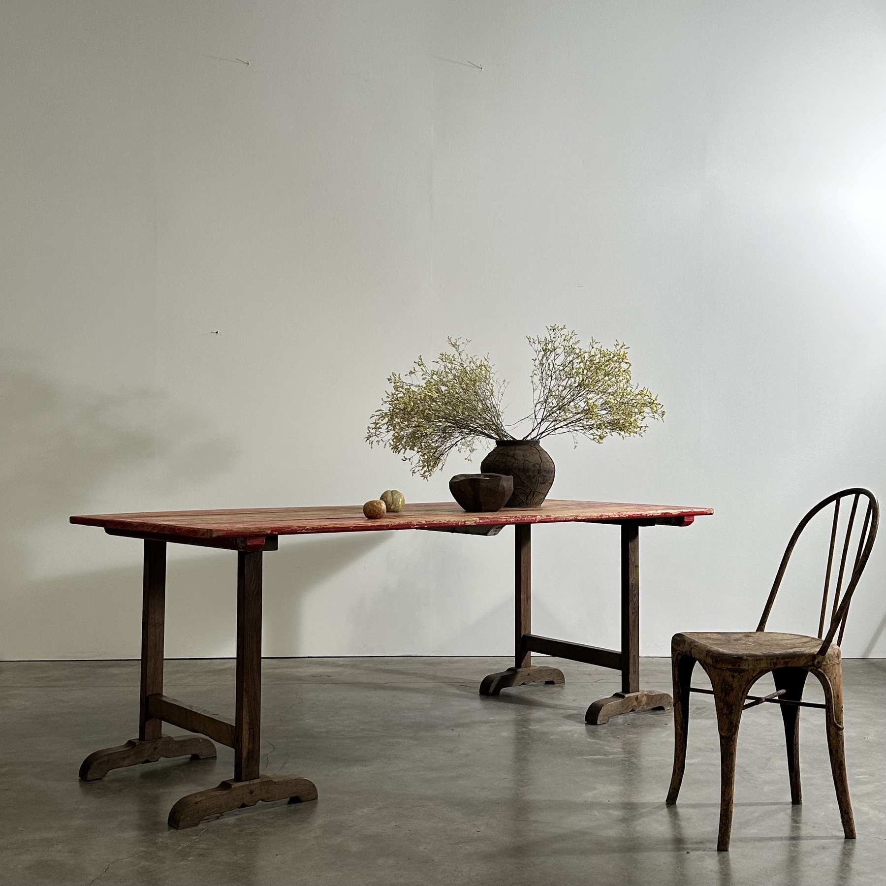 objet-vagabond-trestle-table0004