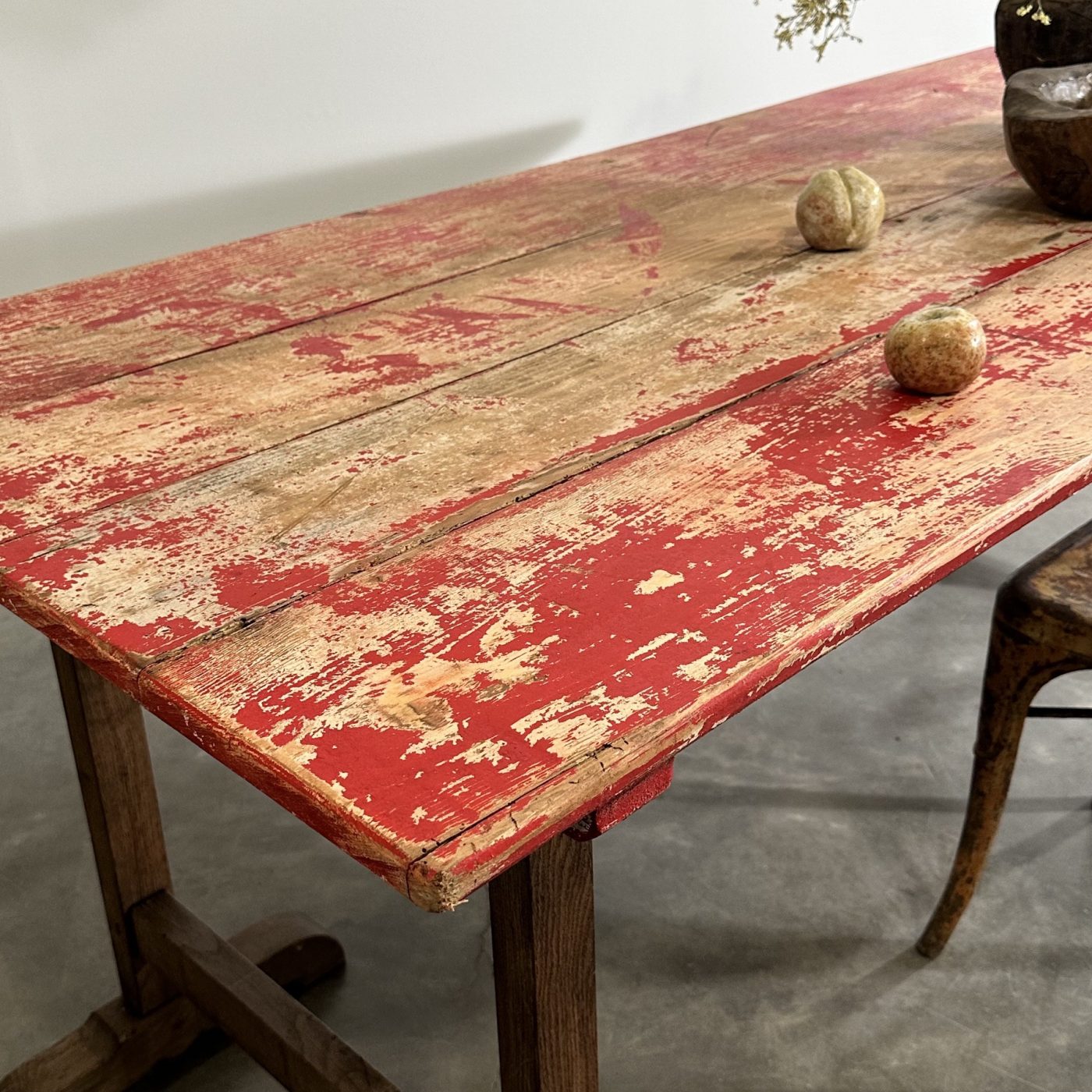 objet-vagabond-trestle-table0007