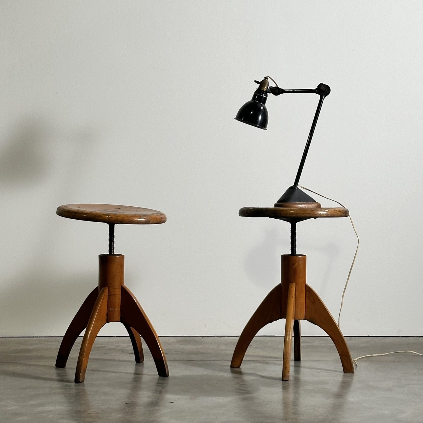 objet-vagabond-wooden-stool0002