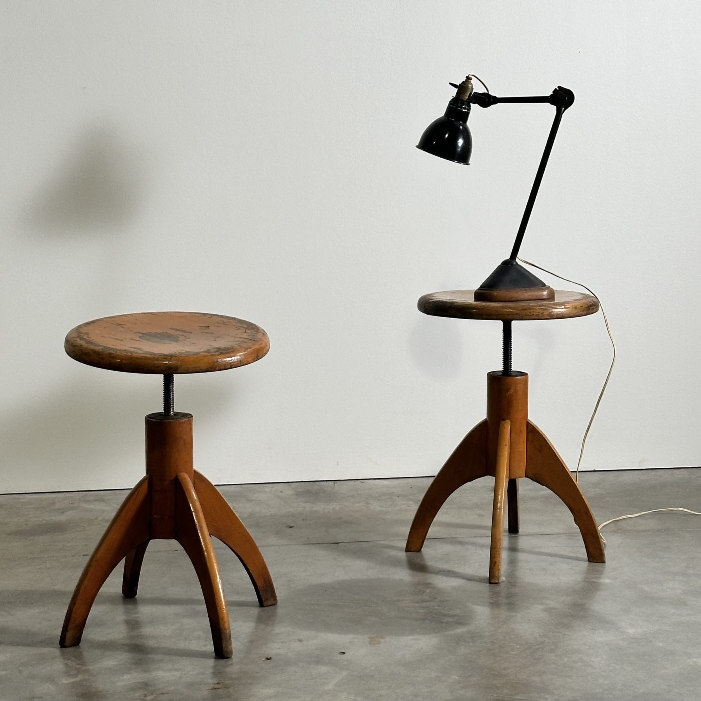 objet-vagabond-wooden-stool0003