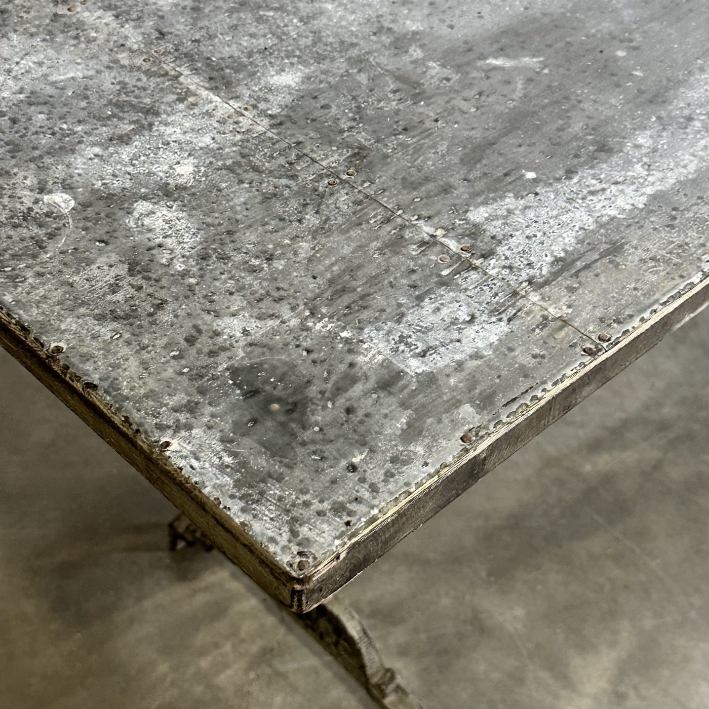 objet-vagabond-bistrot-table0004