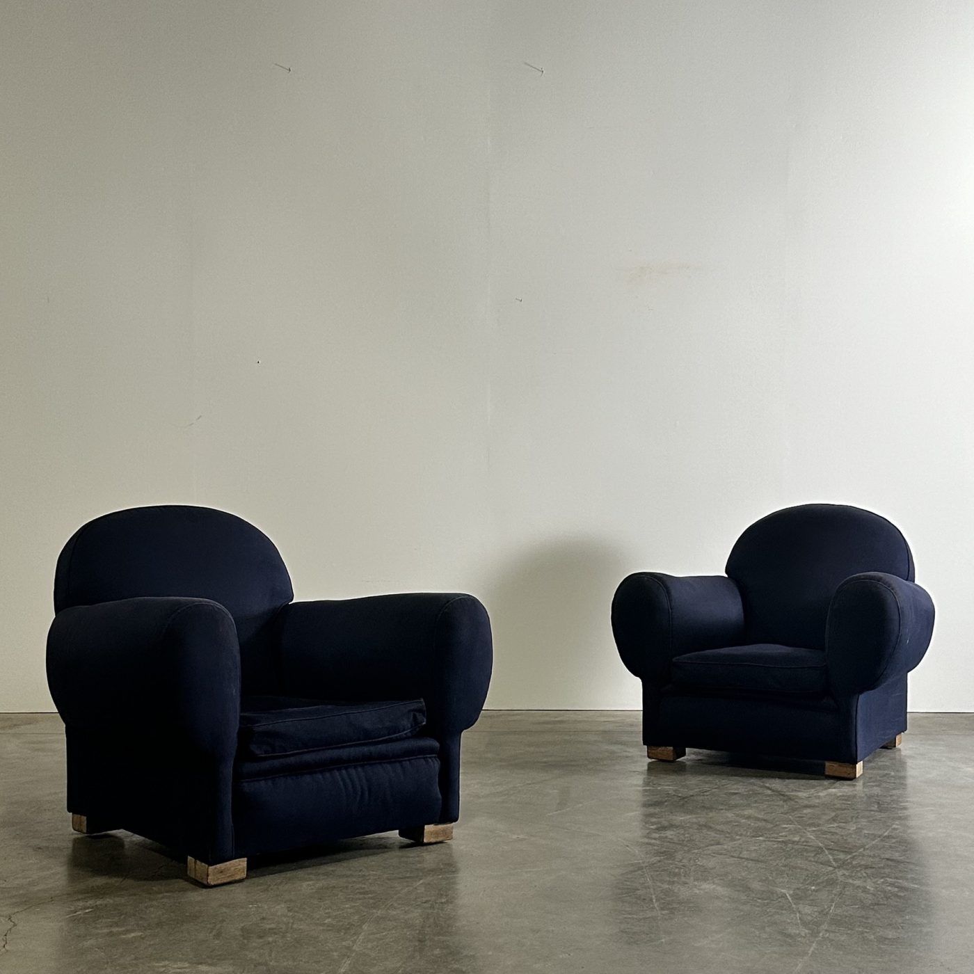 objet-vagabond-club-chairs0001