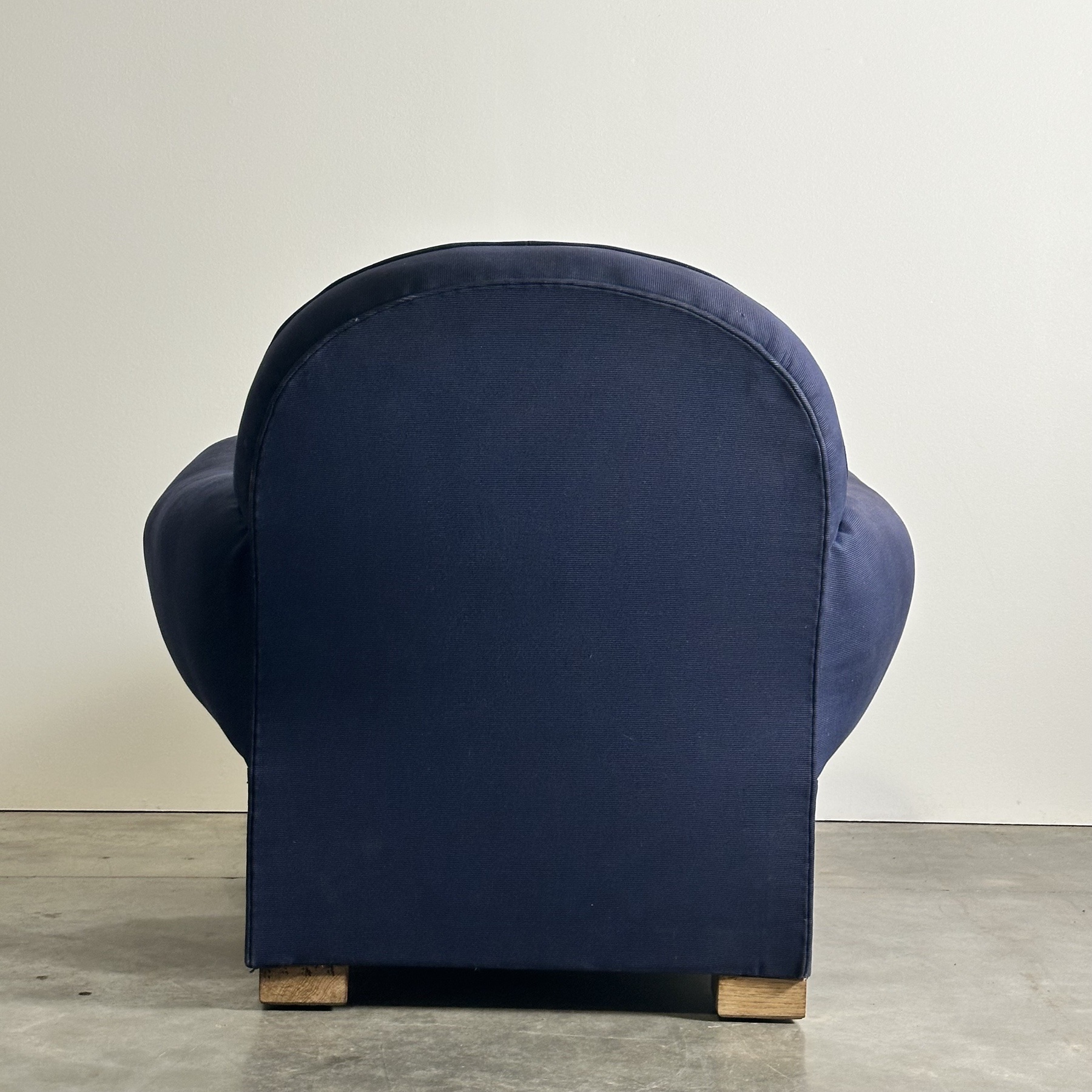 objet-vagabond-club-chairs0002