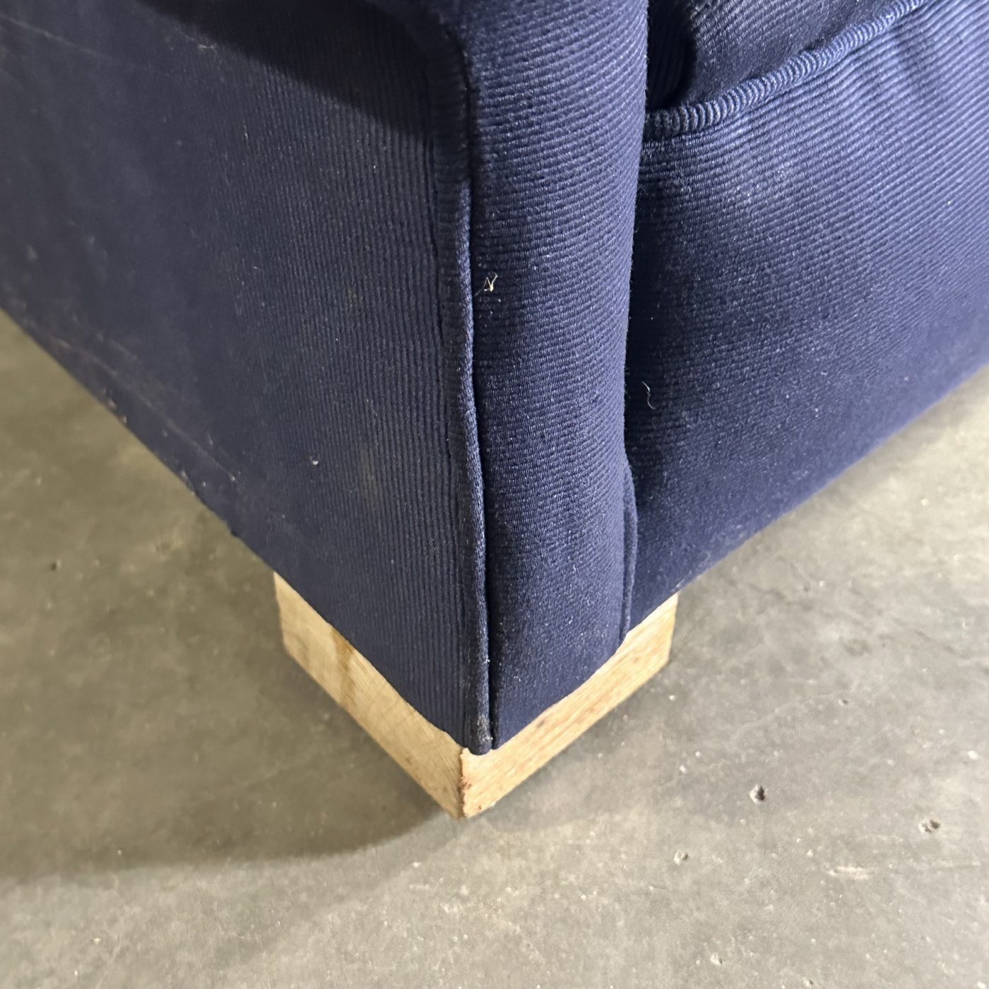 objet-vagabond-club-chairs0003