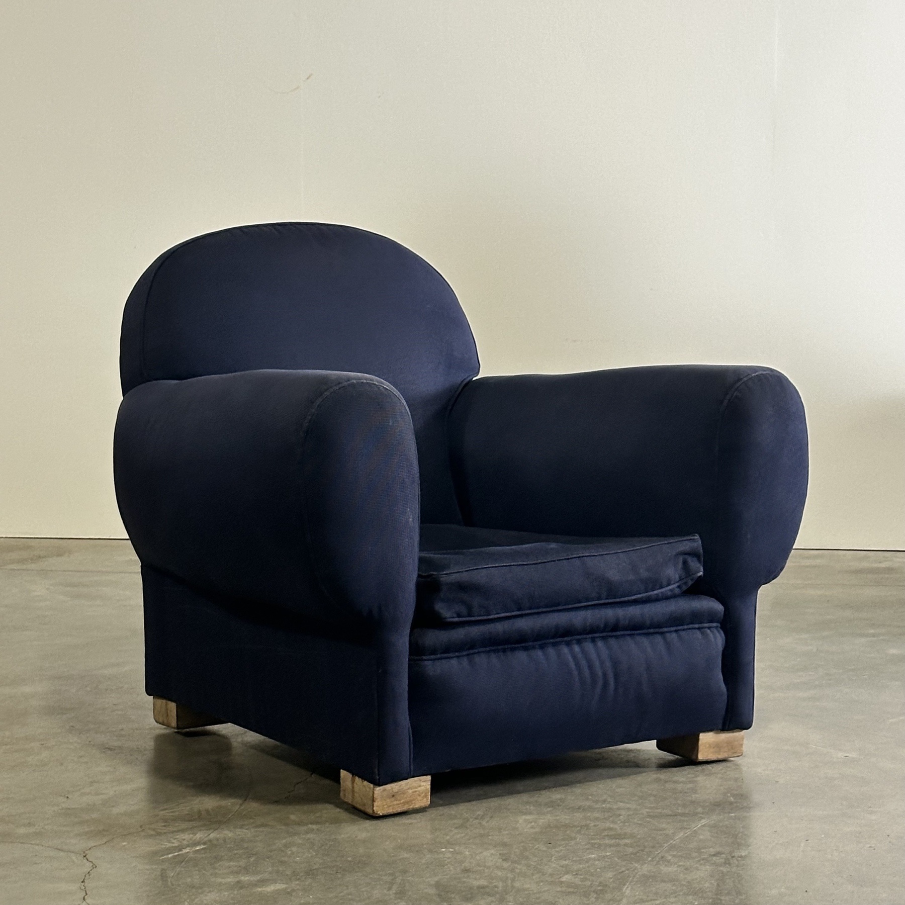 objet-vagabond-club-chairs0004