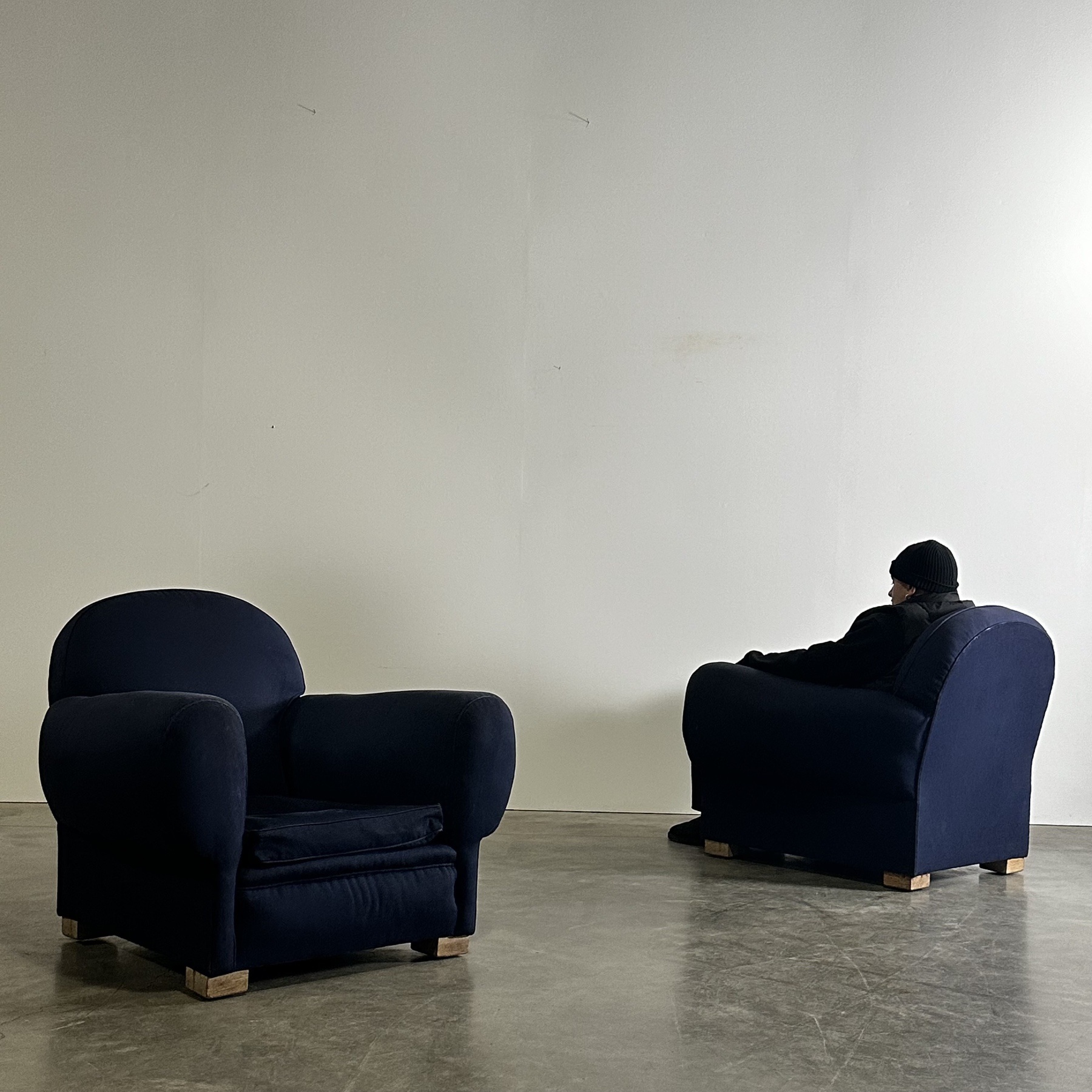 objet-vagabond-club-chairs0006