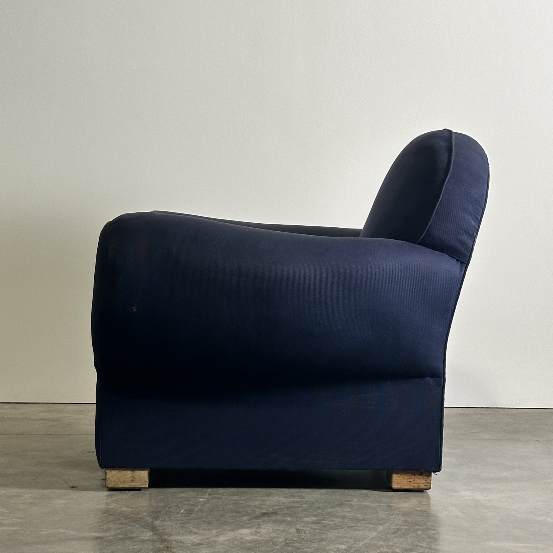 objet-vagabond-club-chairs0008