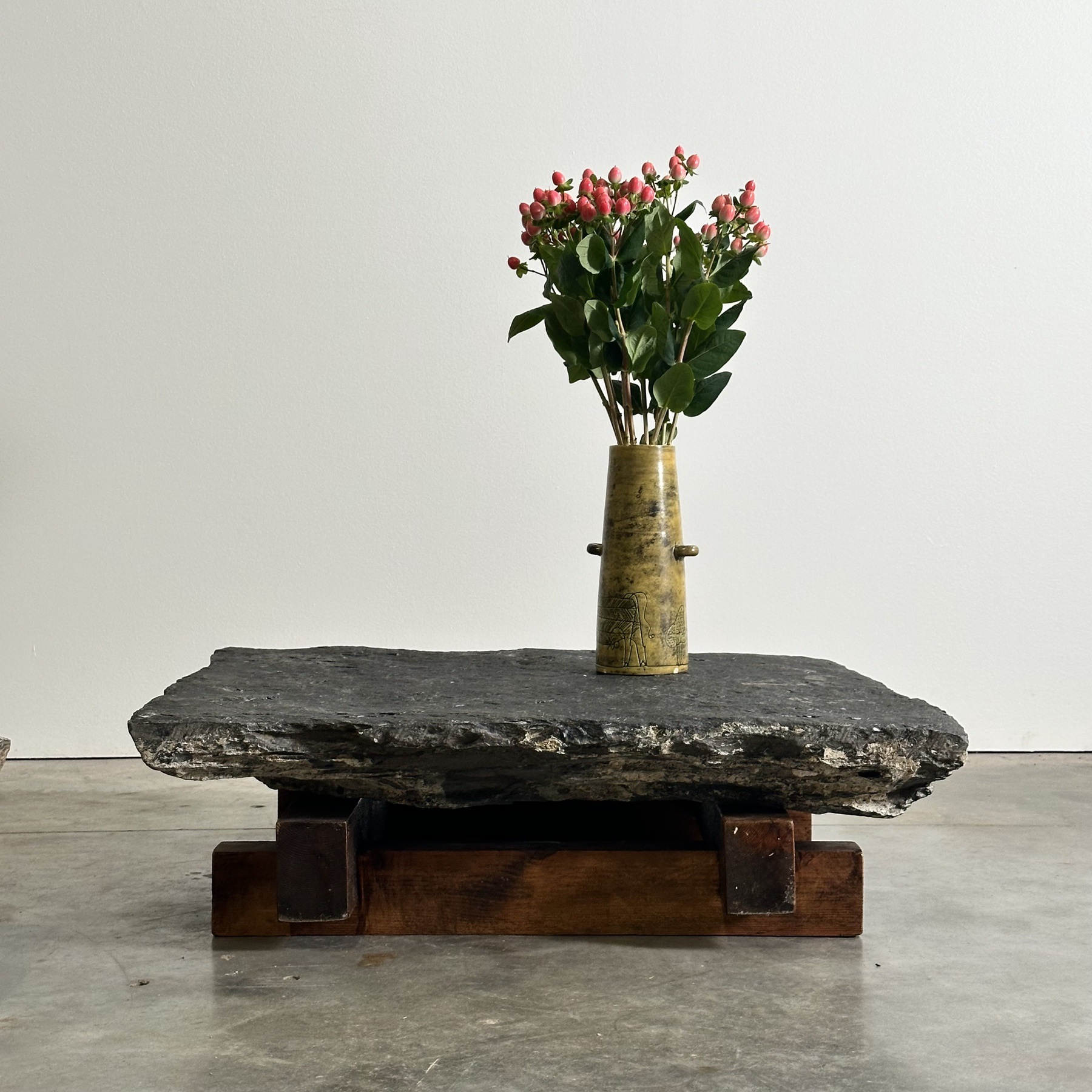 objet-vagabond-stone-coffeetables0008