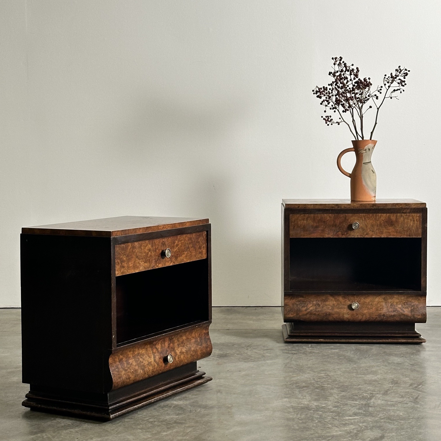 objet-vagabond-artdeco-nighttables0000