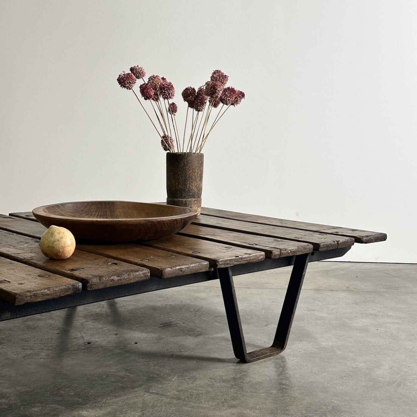 objet-vagabond-indutrial-coffeetable0001