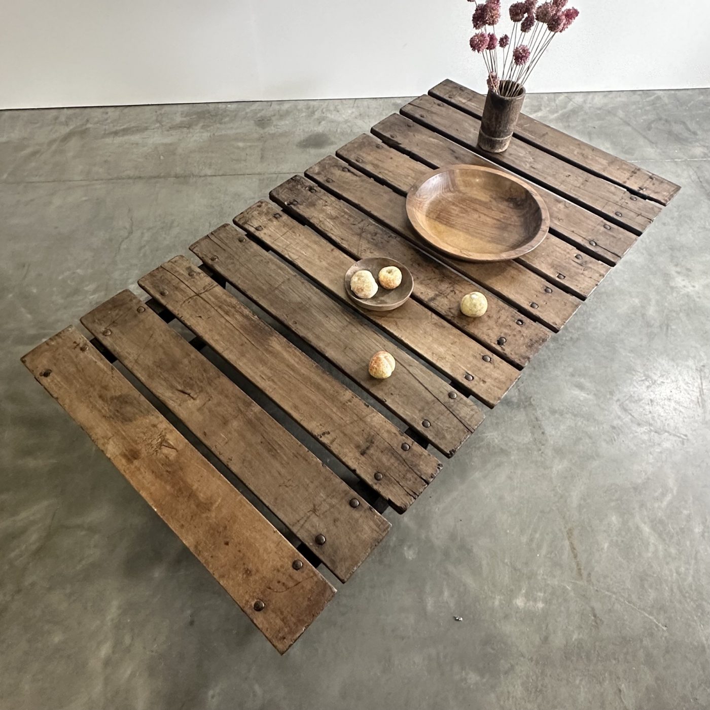 objet-vagabond-indutrial-coffeetable0008