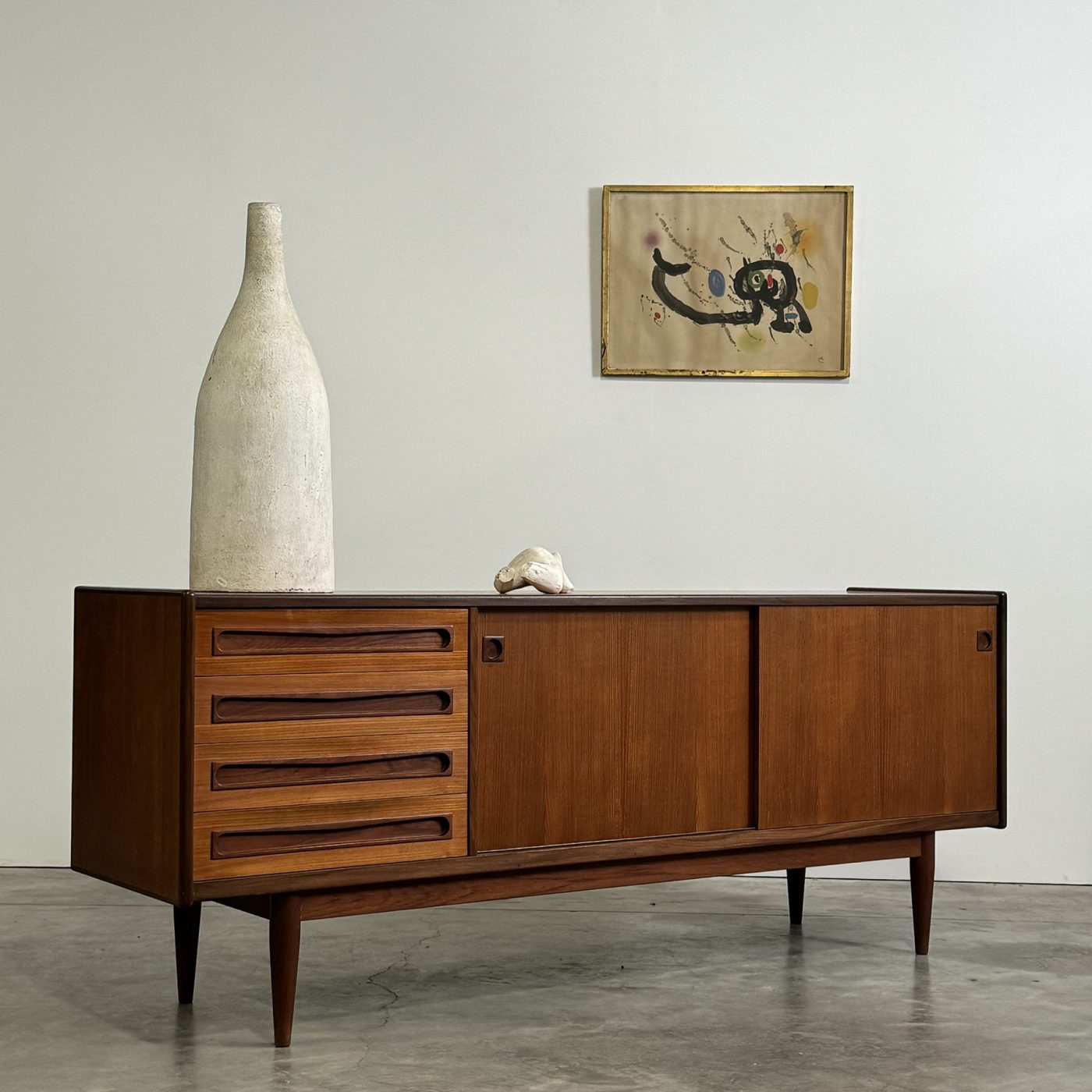 objet-vagabond-danish-sideboard0000