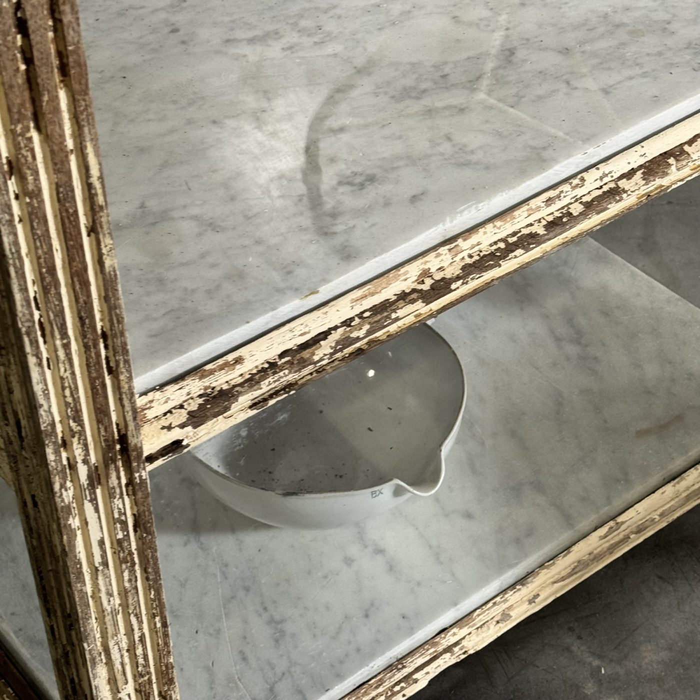 objet-vagabond-marble-counter0000