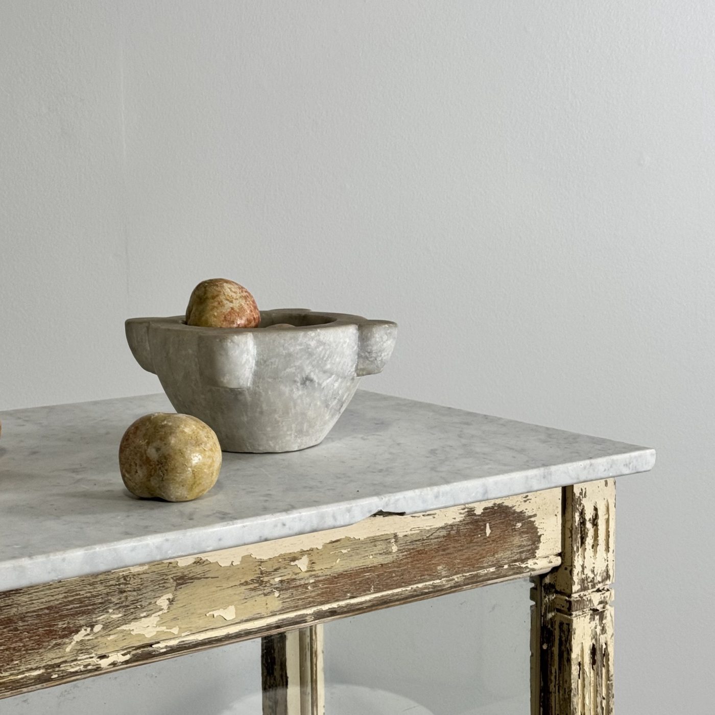 objet-vagabond-marble-counter0005