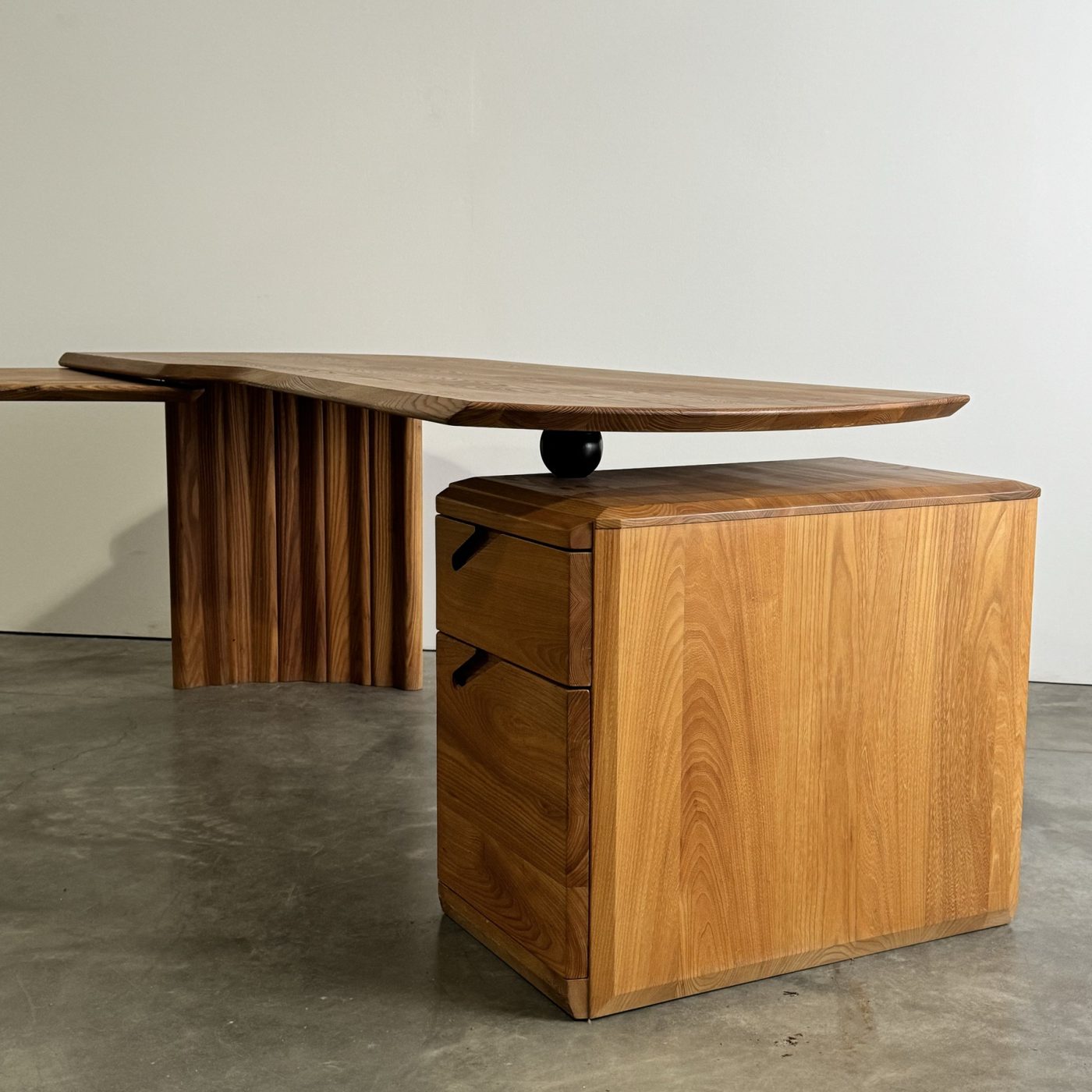 objet-vagabond-midcentury-desk0003