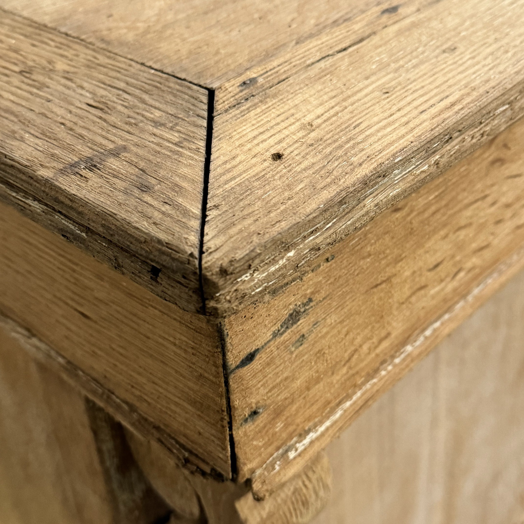 objet-vagabond-oak-counter0005