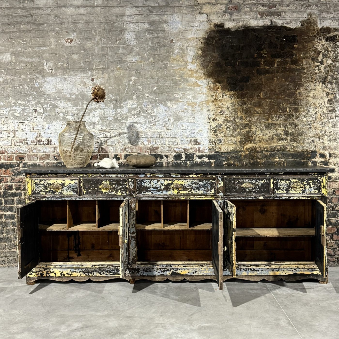 objet-vagabond-painted-sideboard0005