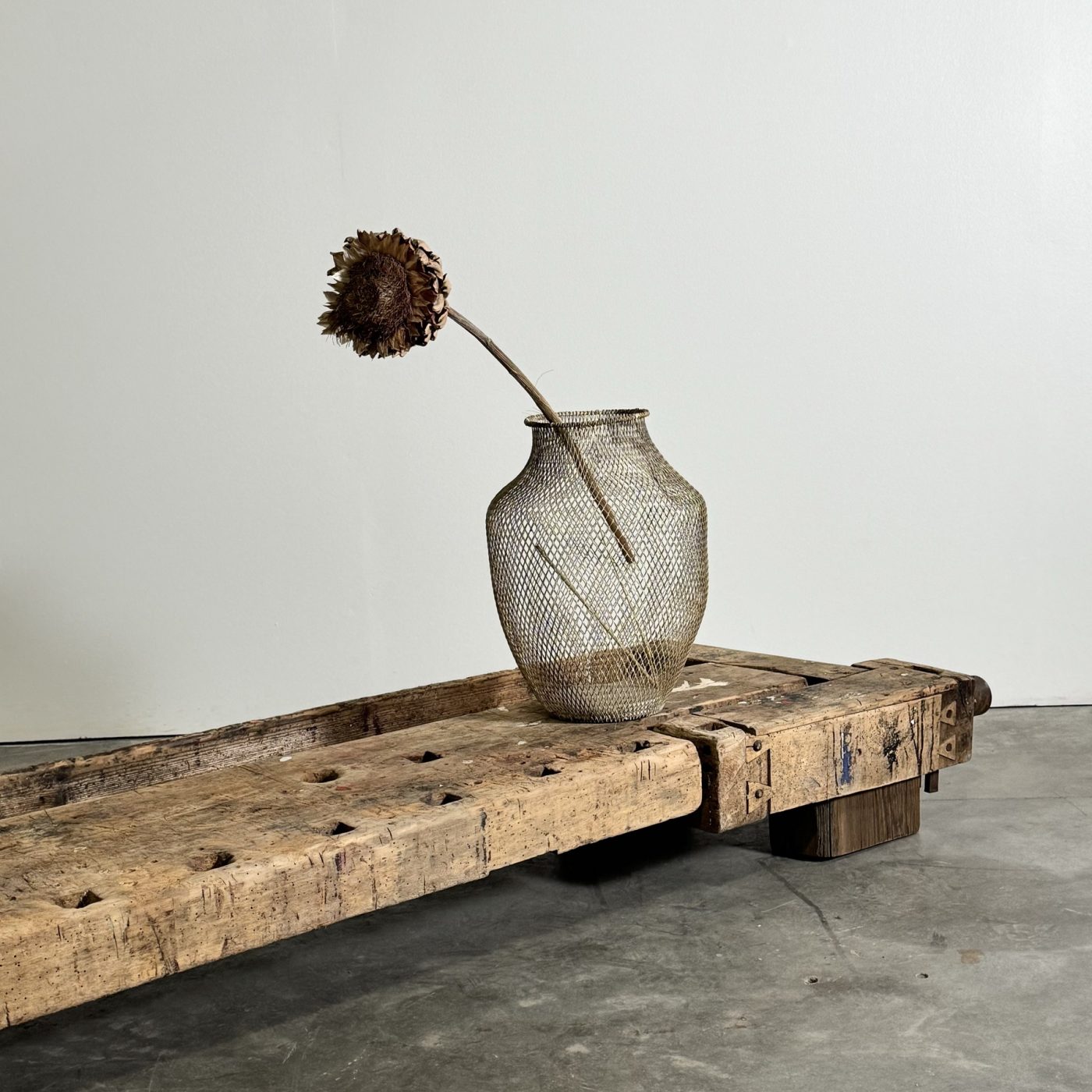 objet-vagabond-primitive-coffeetable0004