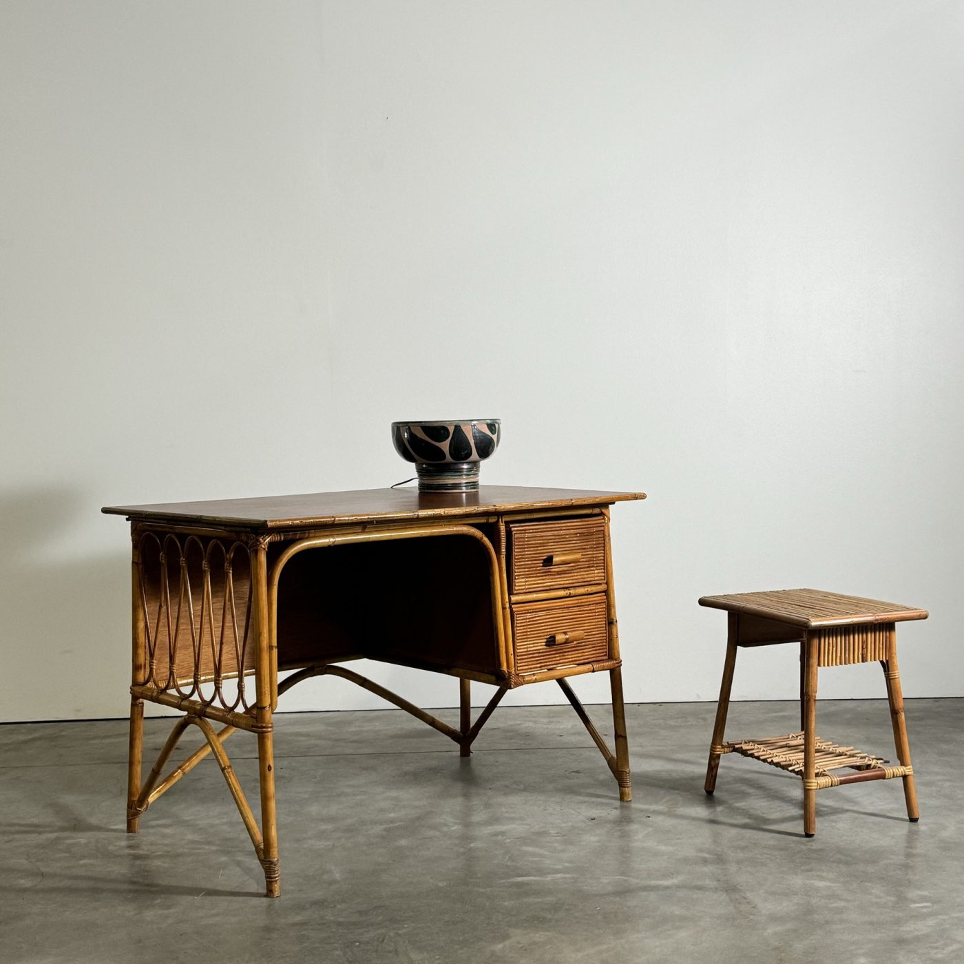 objet-vagabond-rattan-desk0003