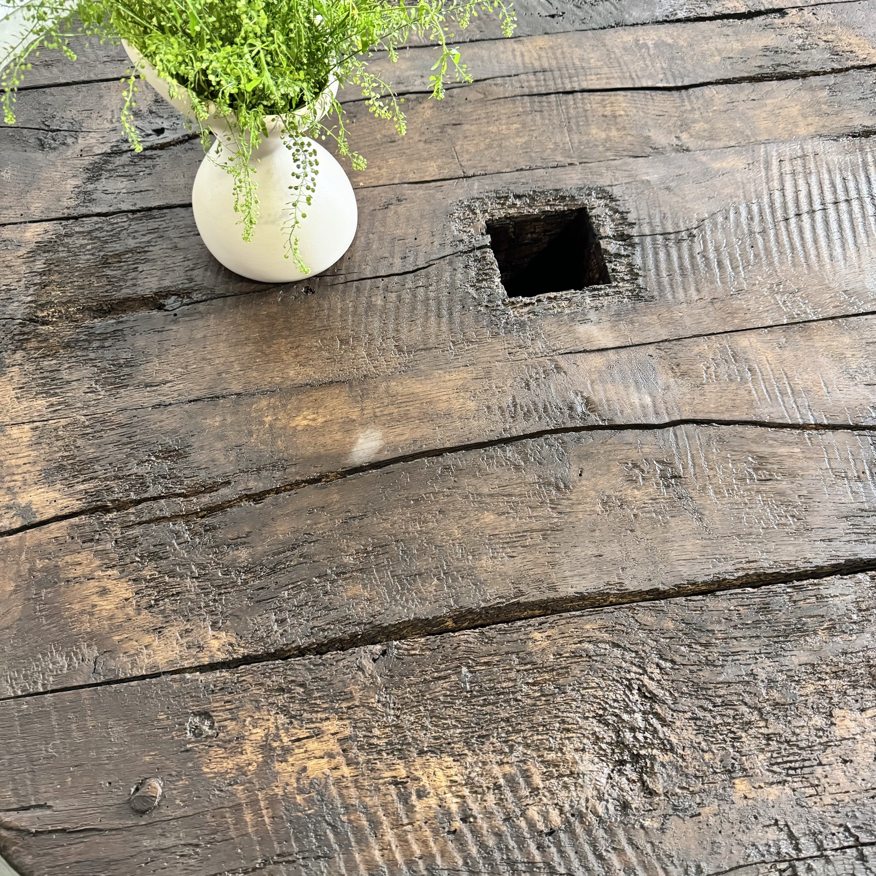 objet-vagabond-round-coffeetable0003