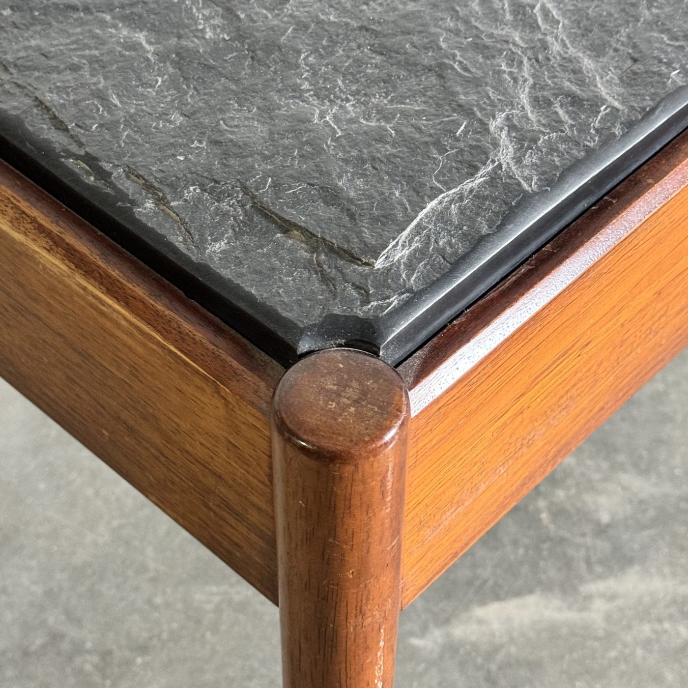 objet-vagabond-slate-coffeetable0001