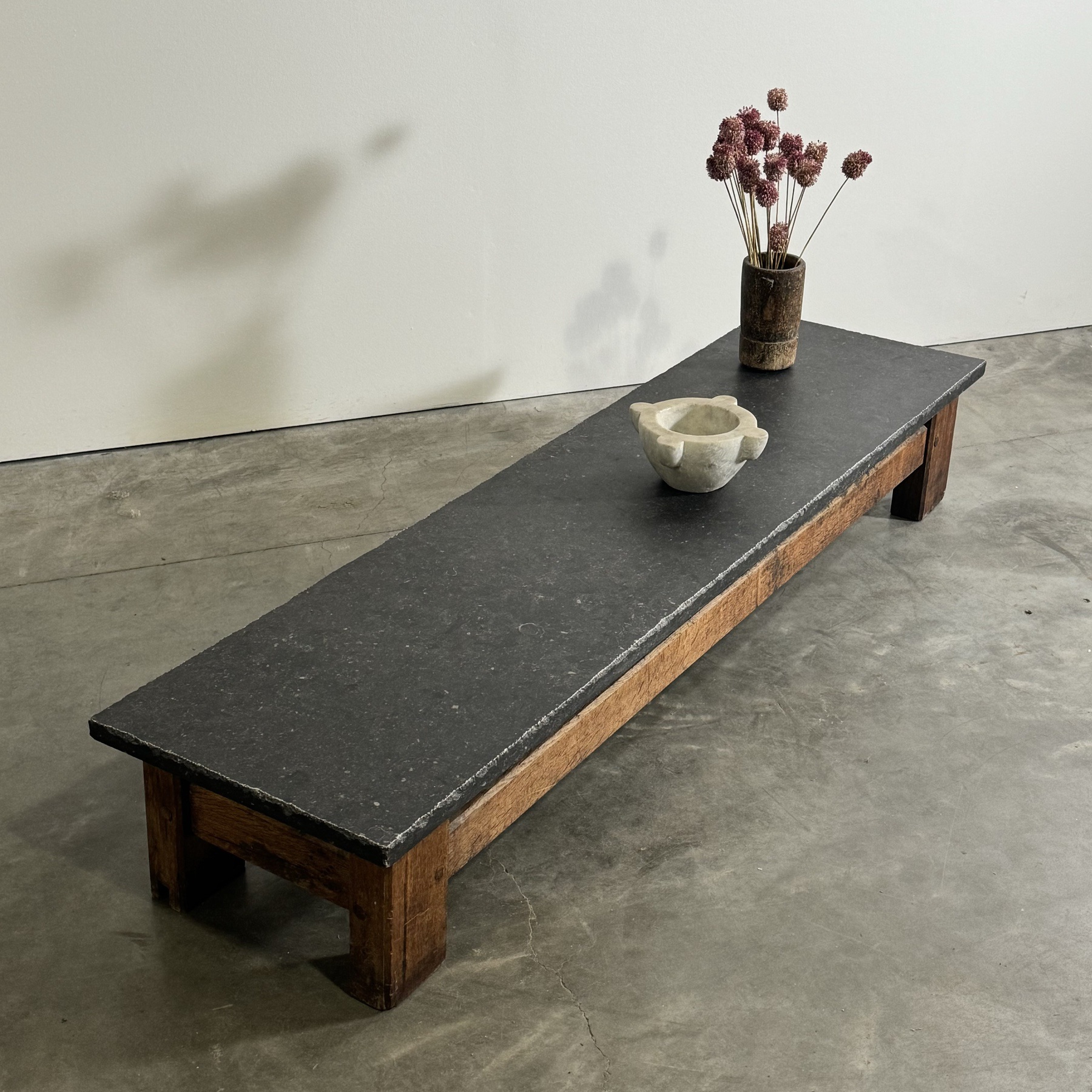 objet-vagabond-stone-coffeetable0007