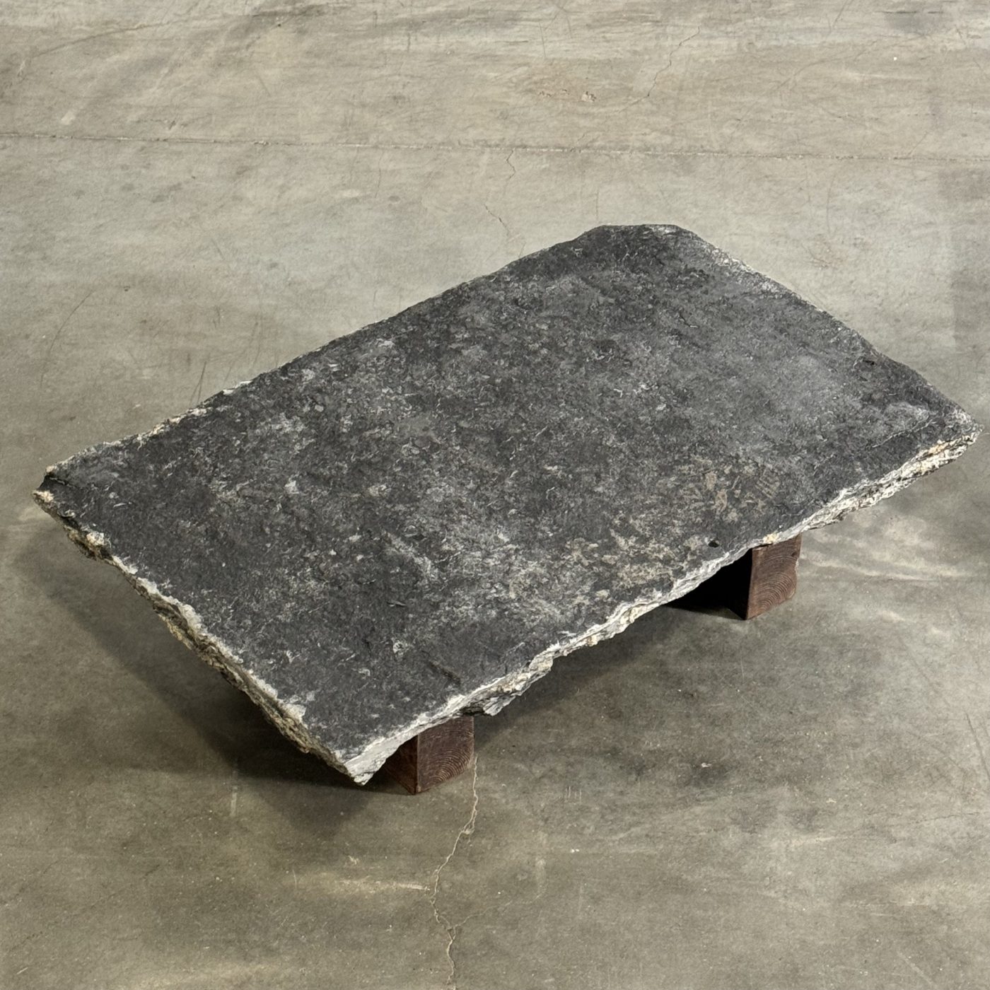 objet-vagabond-stone-coffeetables0004