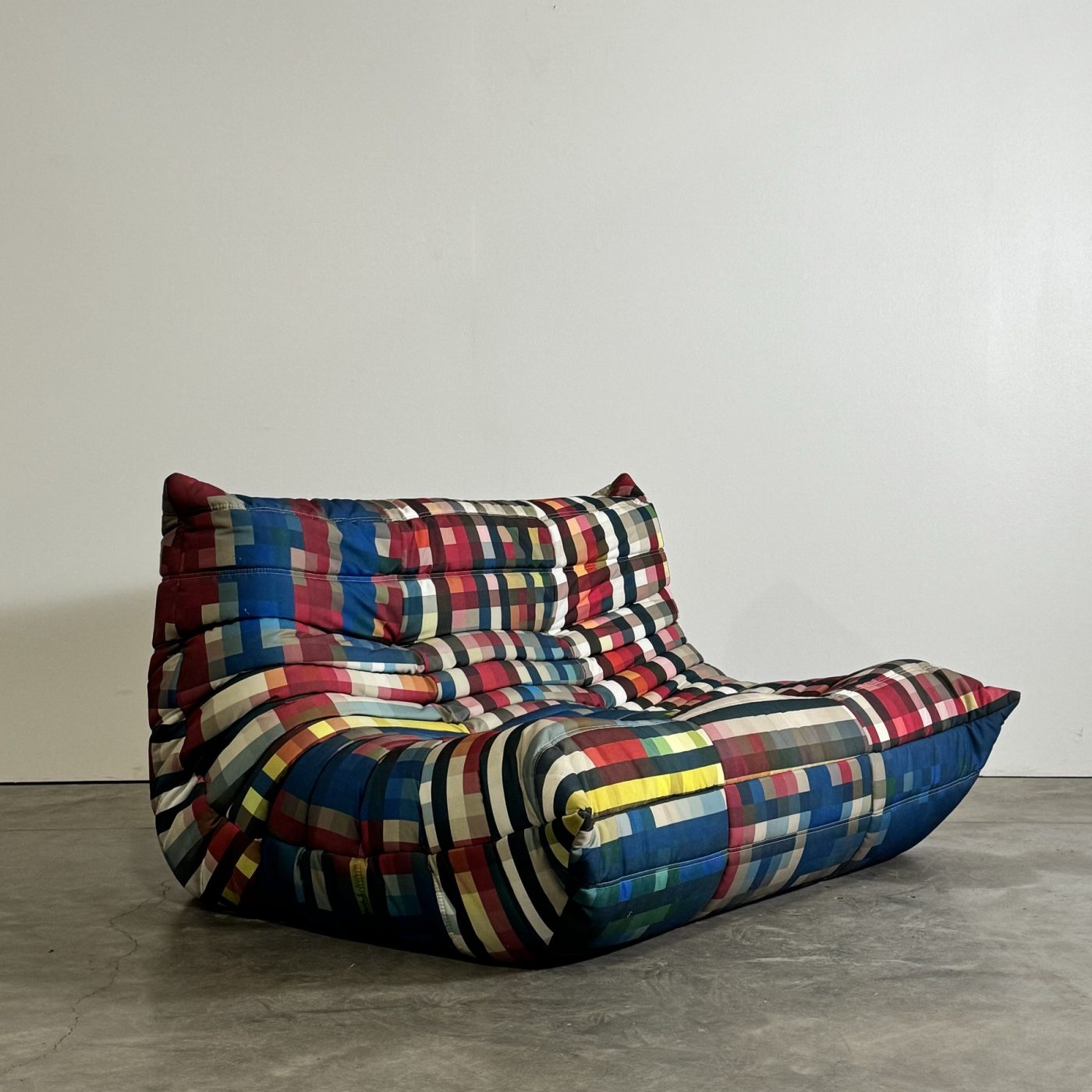 objet-vagabond-togo-sofa0001