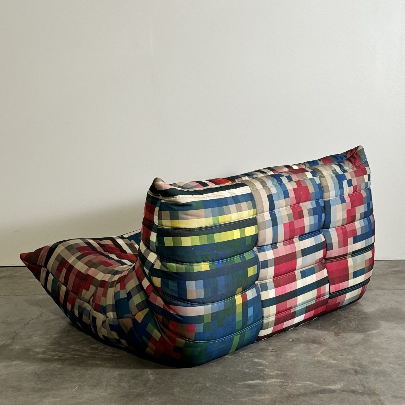 objet-vagabond-togo-sofa0002