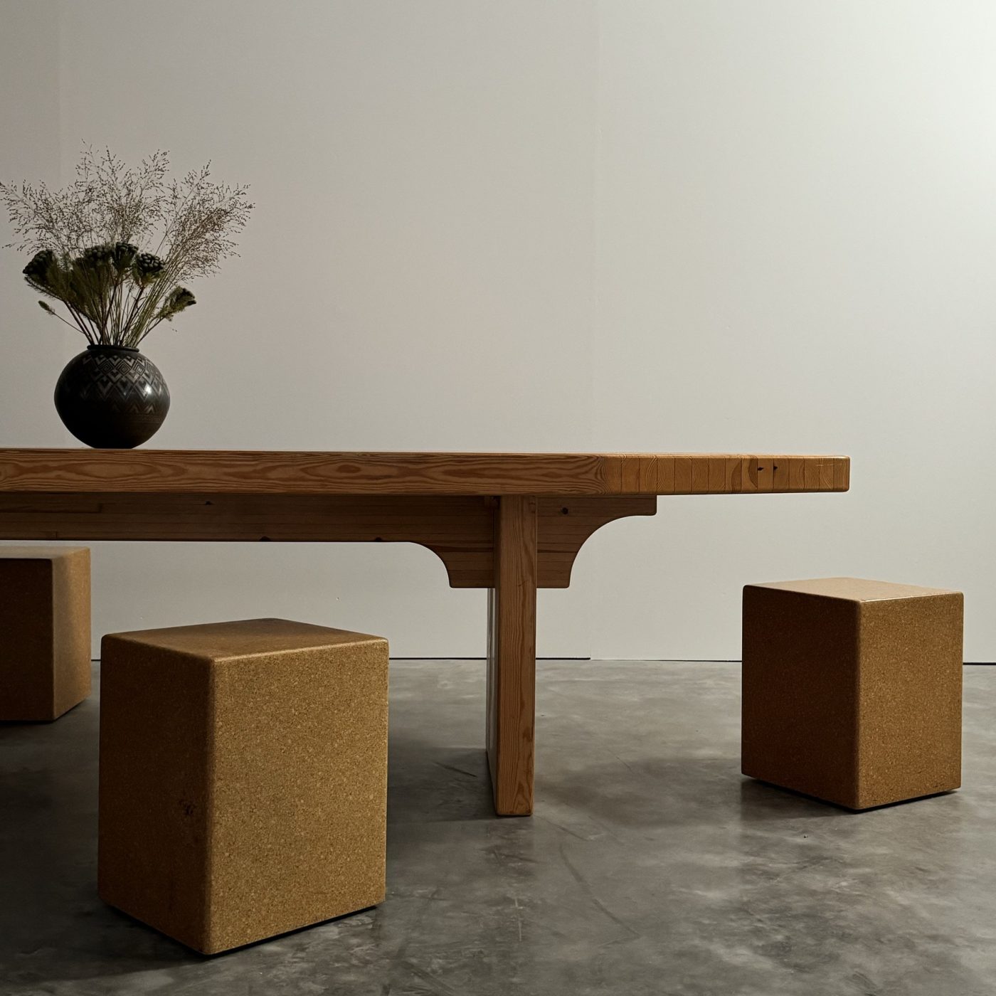 objet-vagabond-huge-diningtable0013