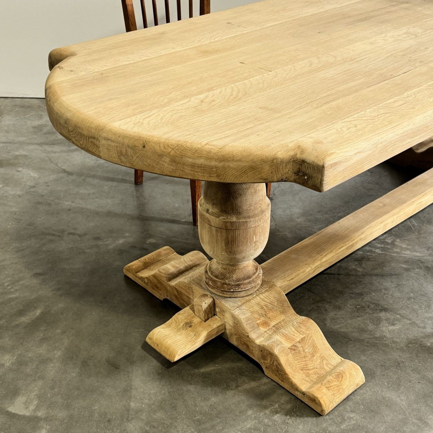 objet-vagabond-oak-table0003