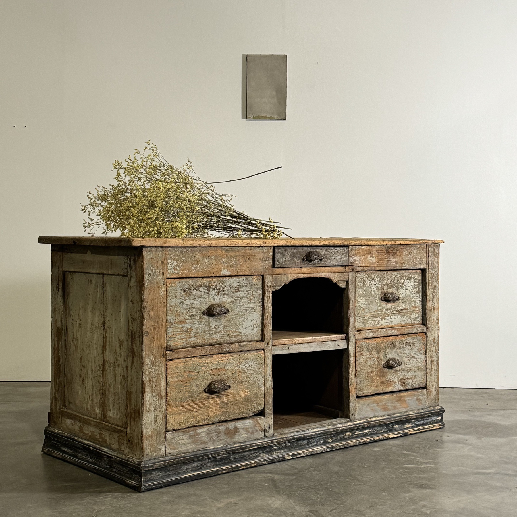 objet-vagabond-painted-chest0000