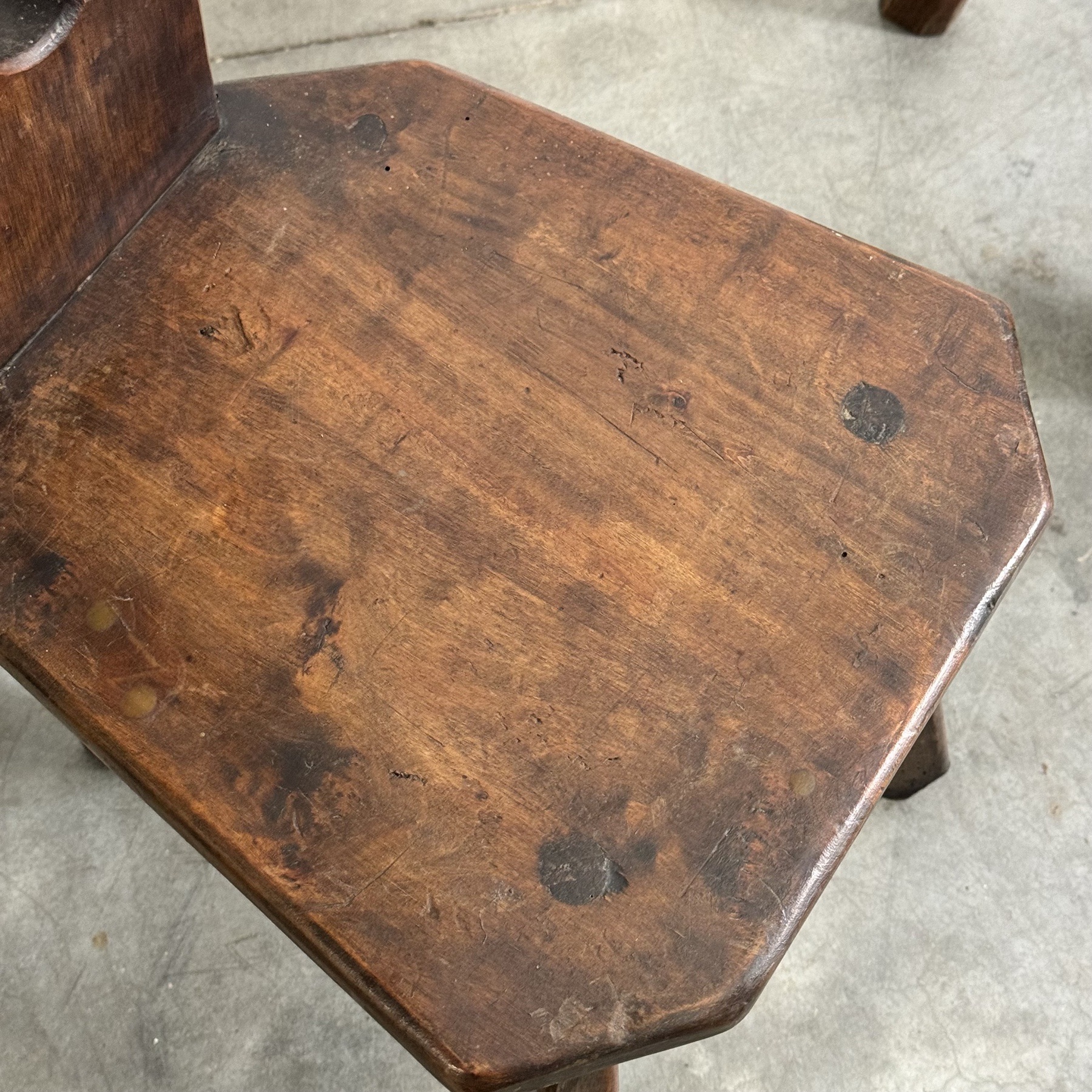 objet-vagabond-tripod-chairs0001