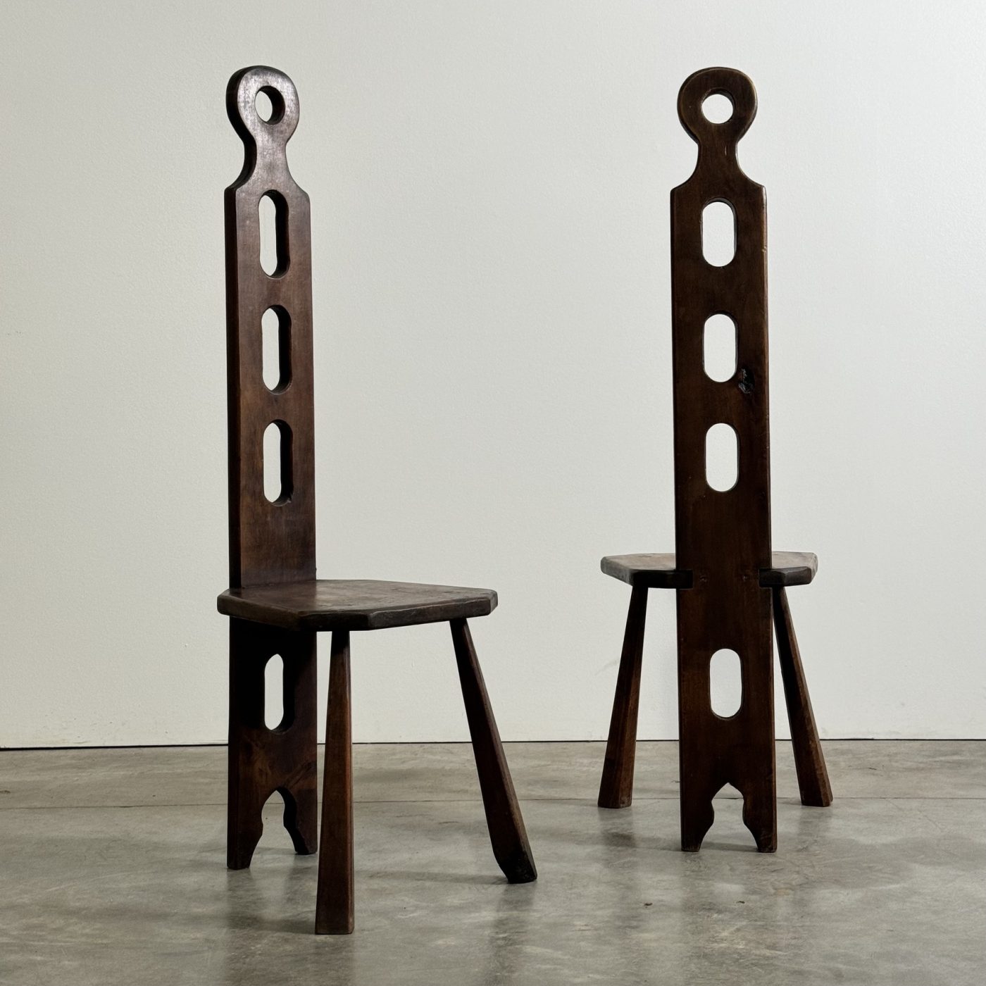 objet-vagabond-tripod-chairs0004