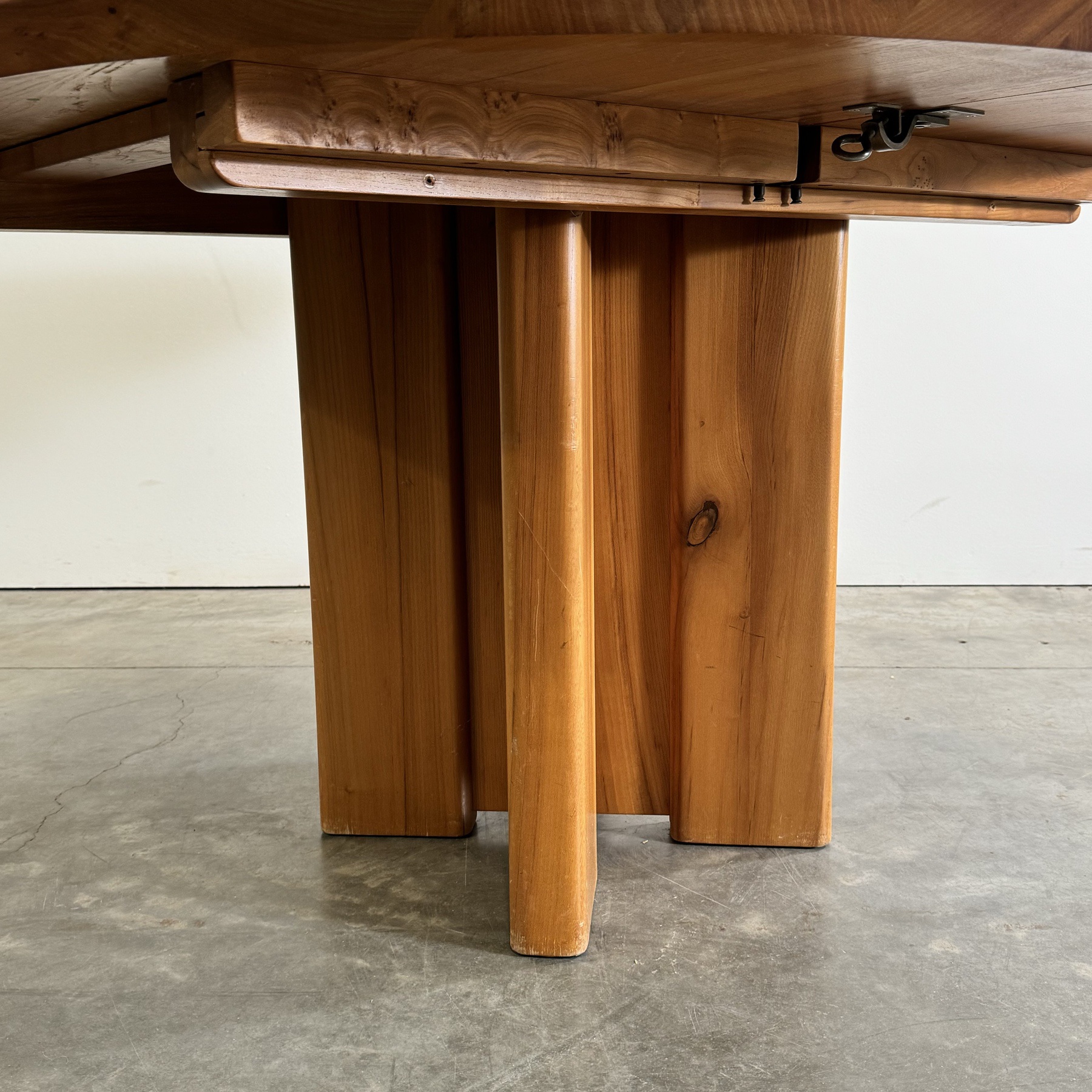 objet-vagabond-elm-table0006