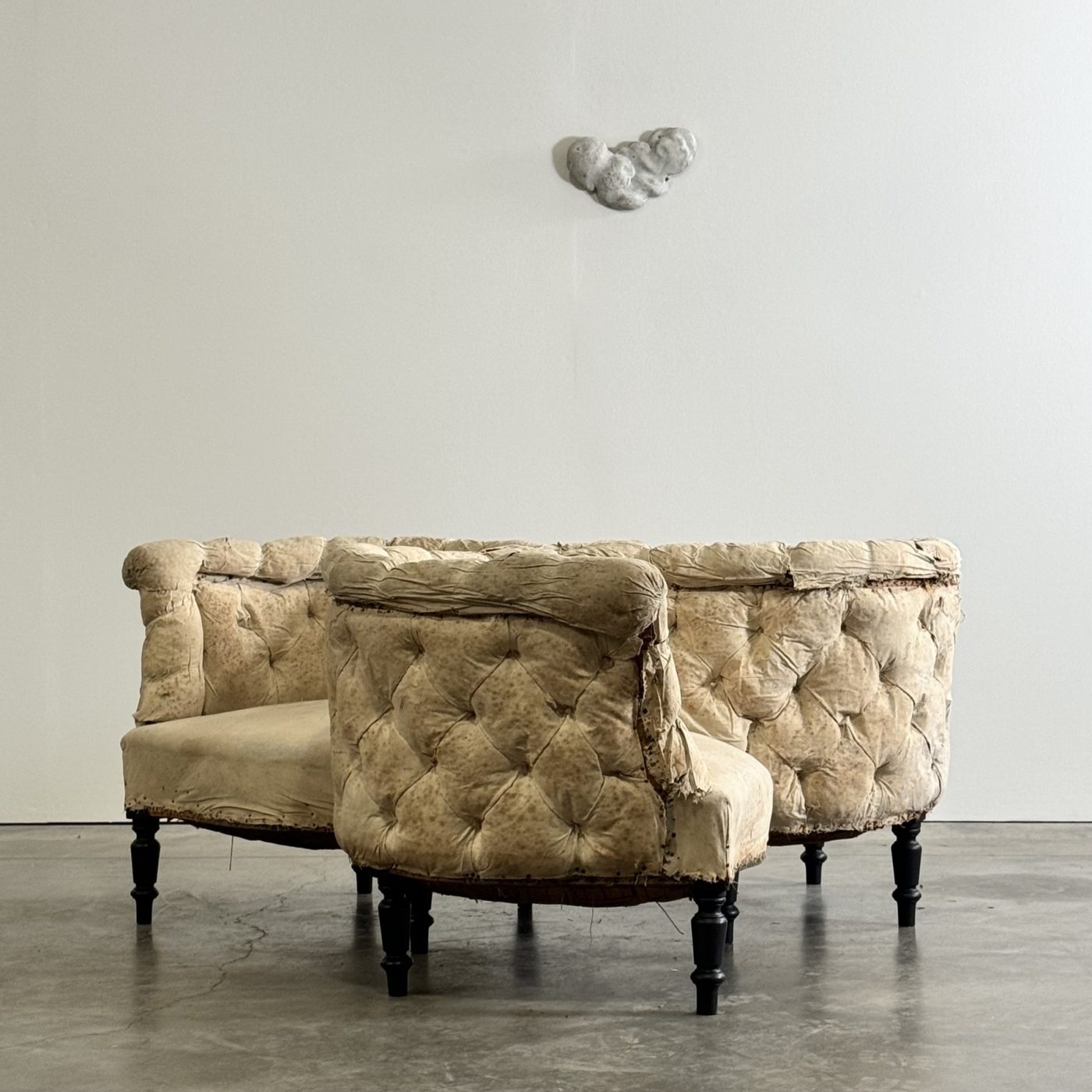 objet-vagabond-indiscret-sofa0001