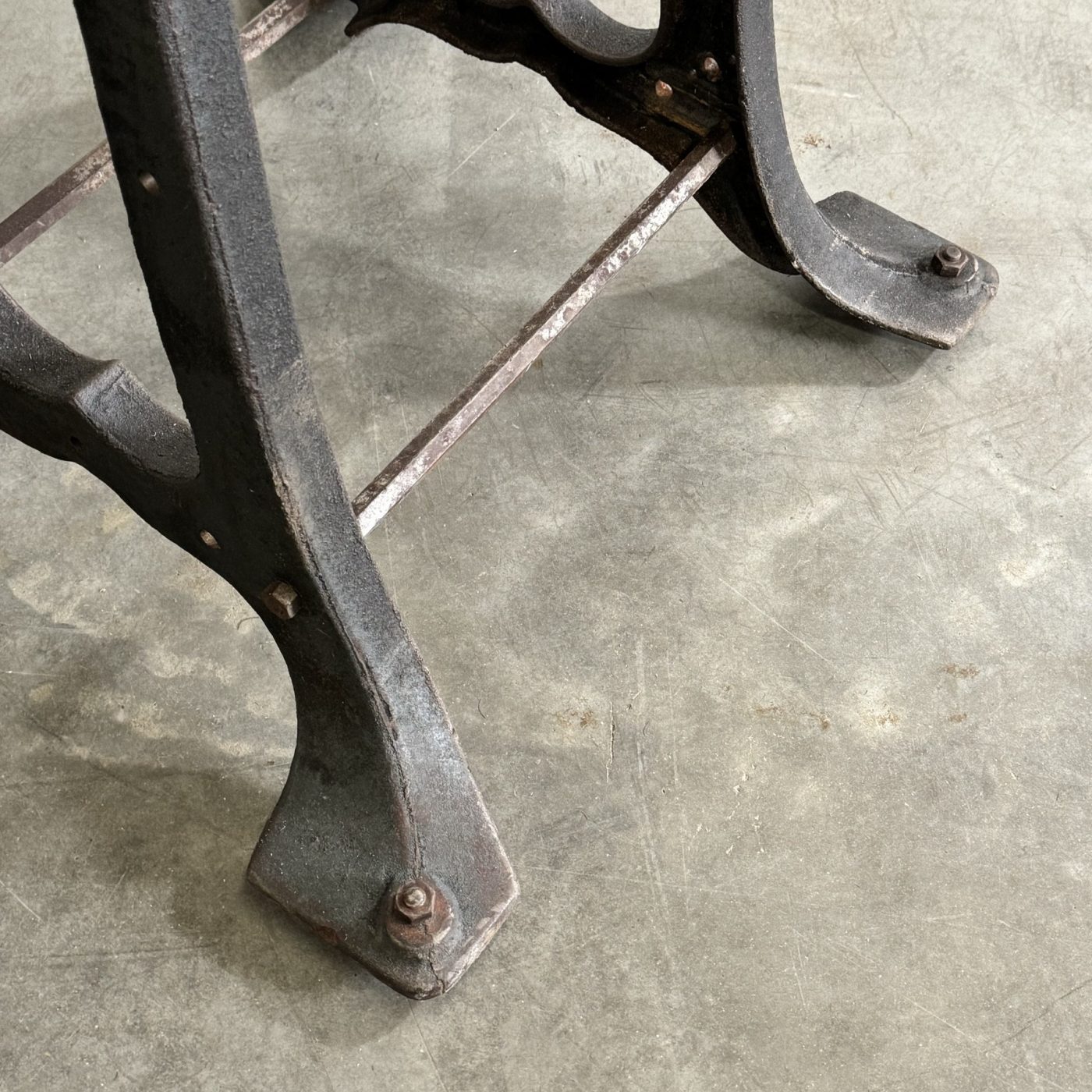 objet-vagabond-industrial-table0001