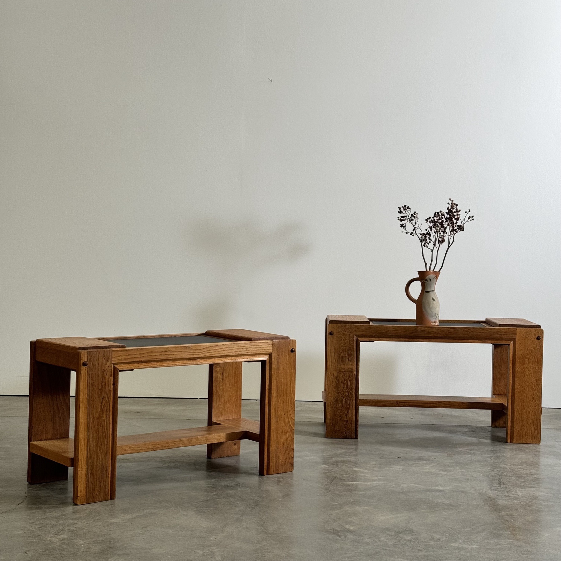 objet-vagabond-midcentury-sidetables0003