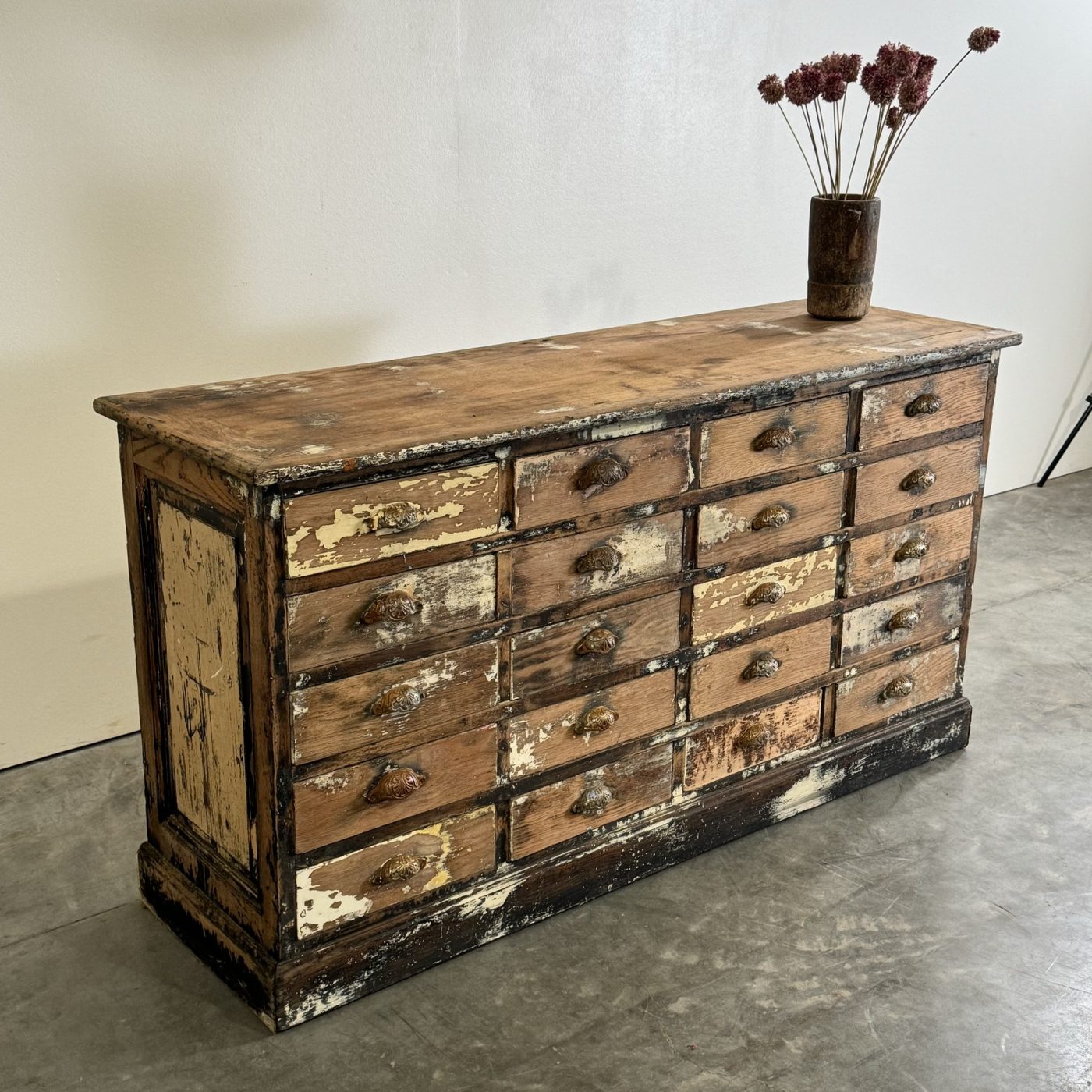 objet-vagabond-painted-chest0000