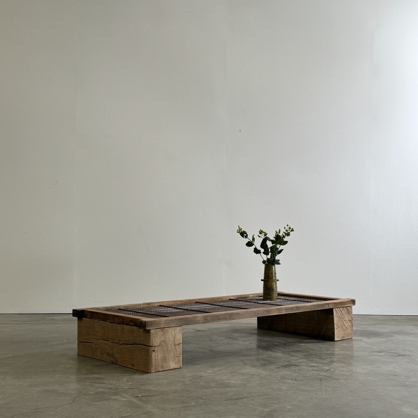 objet-vagabond-raw-coffeetable0012