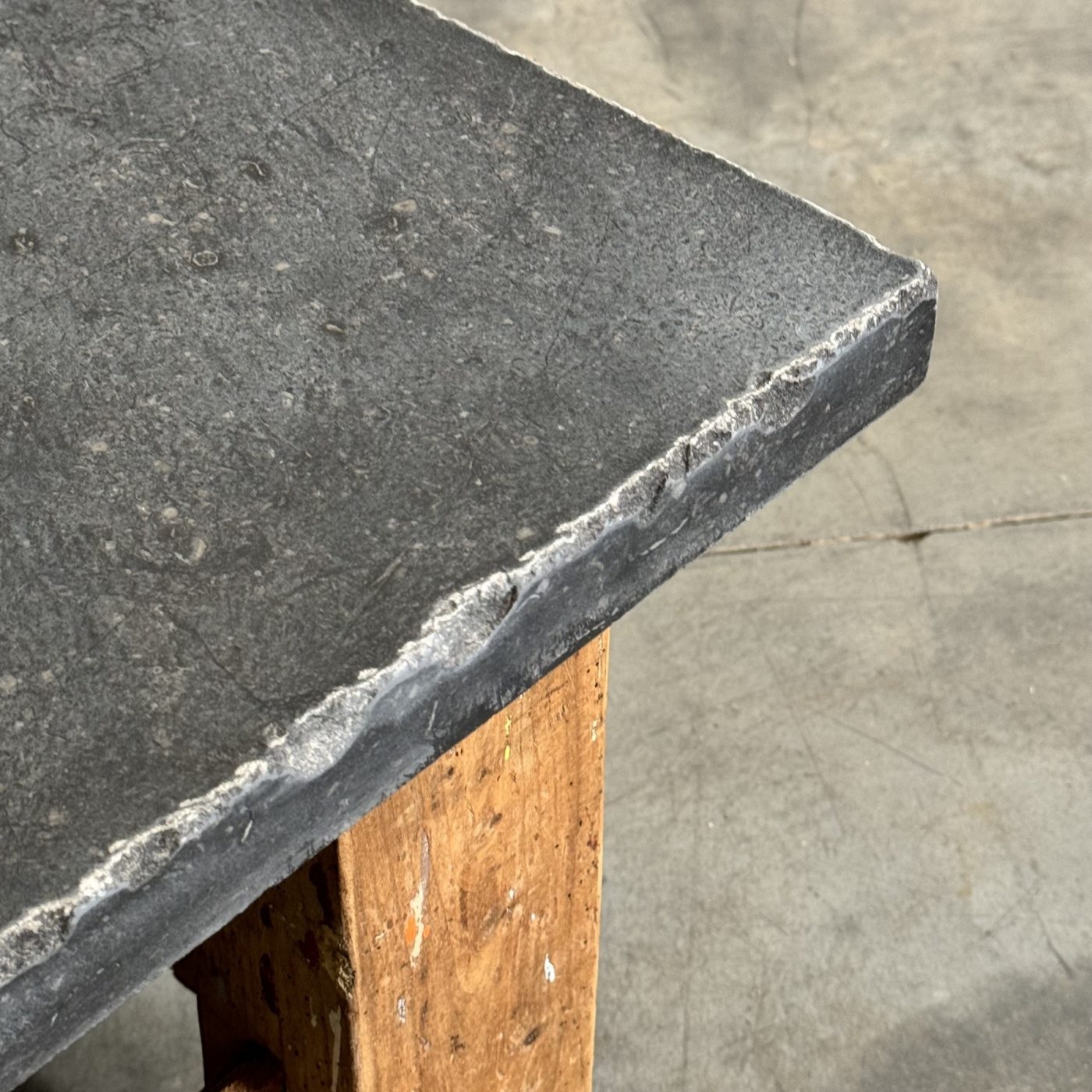 objet-vagabond-stone-coffeetable0002