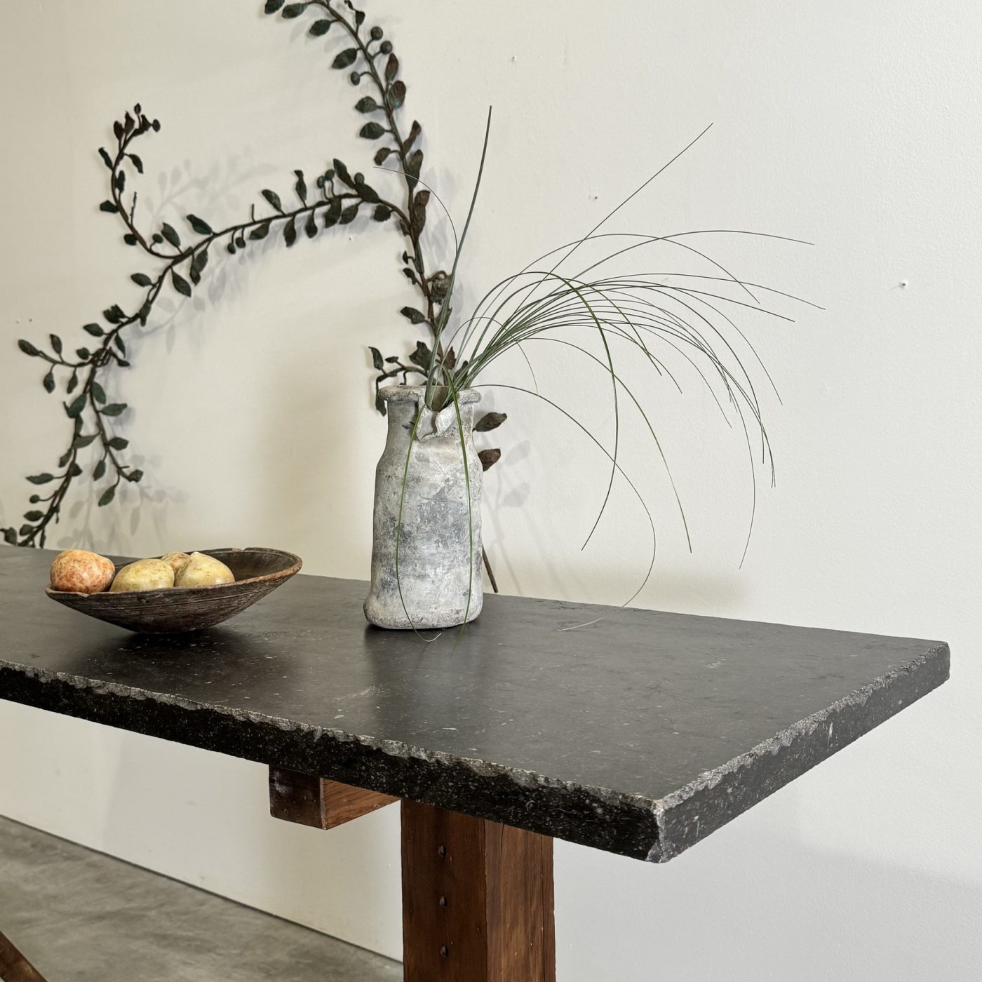 objet-vagabond-stone-console0000