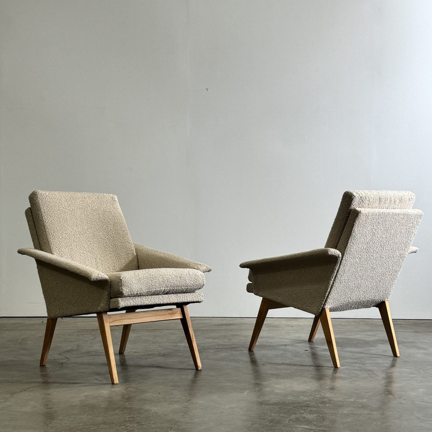 objet-vagabond-vintage-armchairs0004
