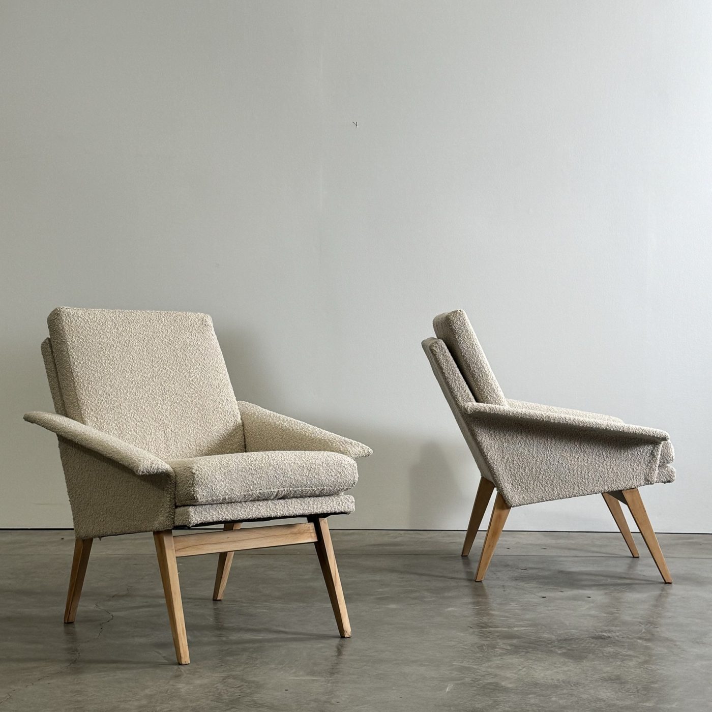 objet-vagabond-vintage-armchairs0005